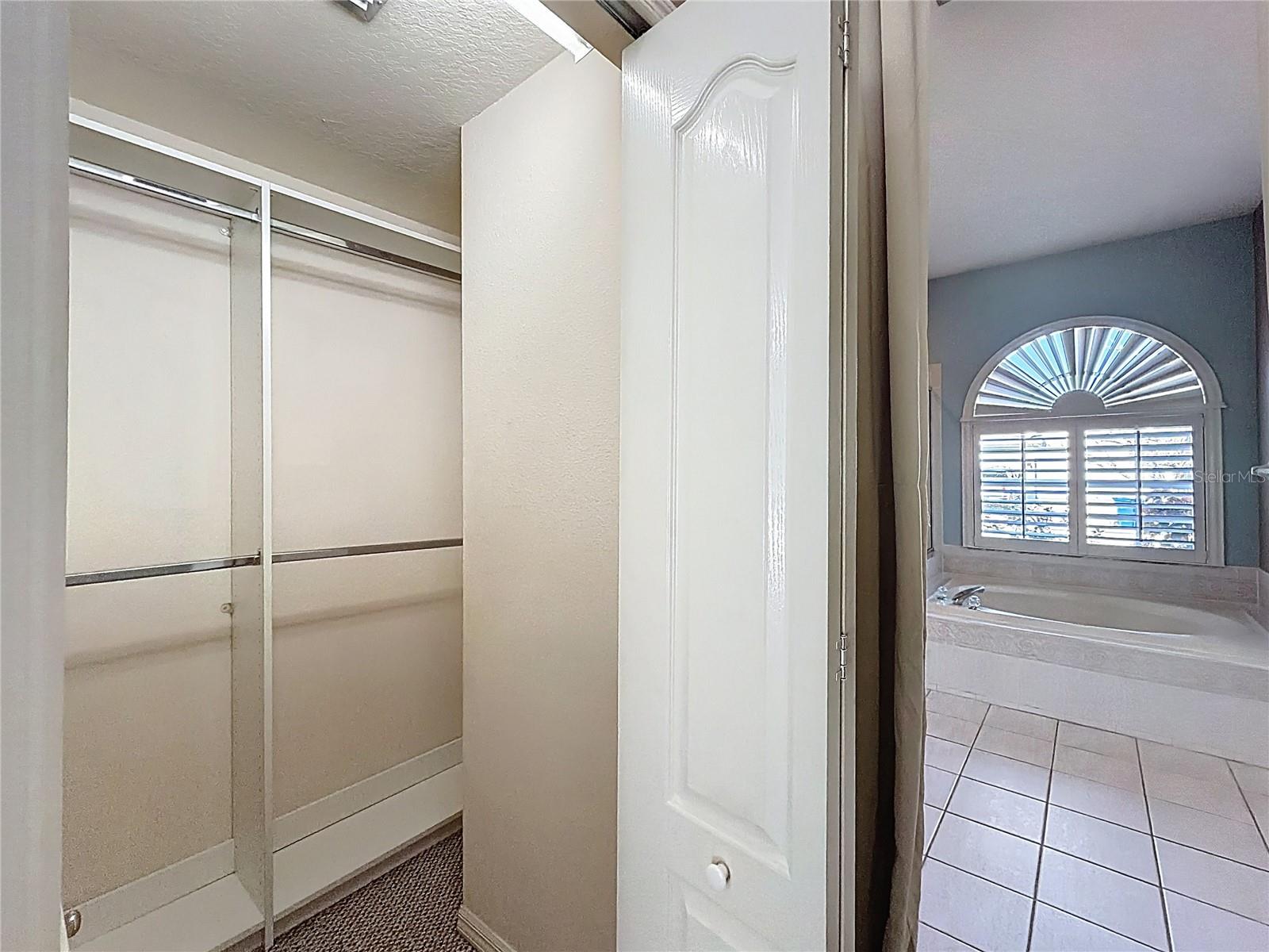 WESTWOOD LAKES PH 2A UNIT 2 - Residential Lease