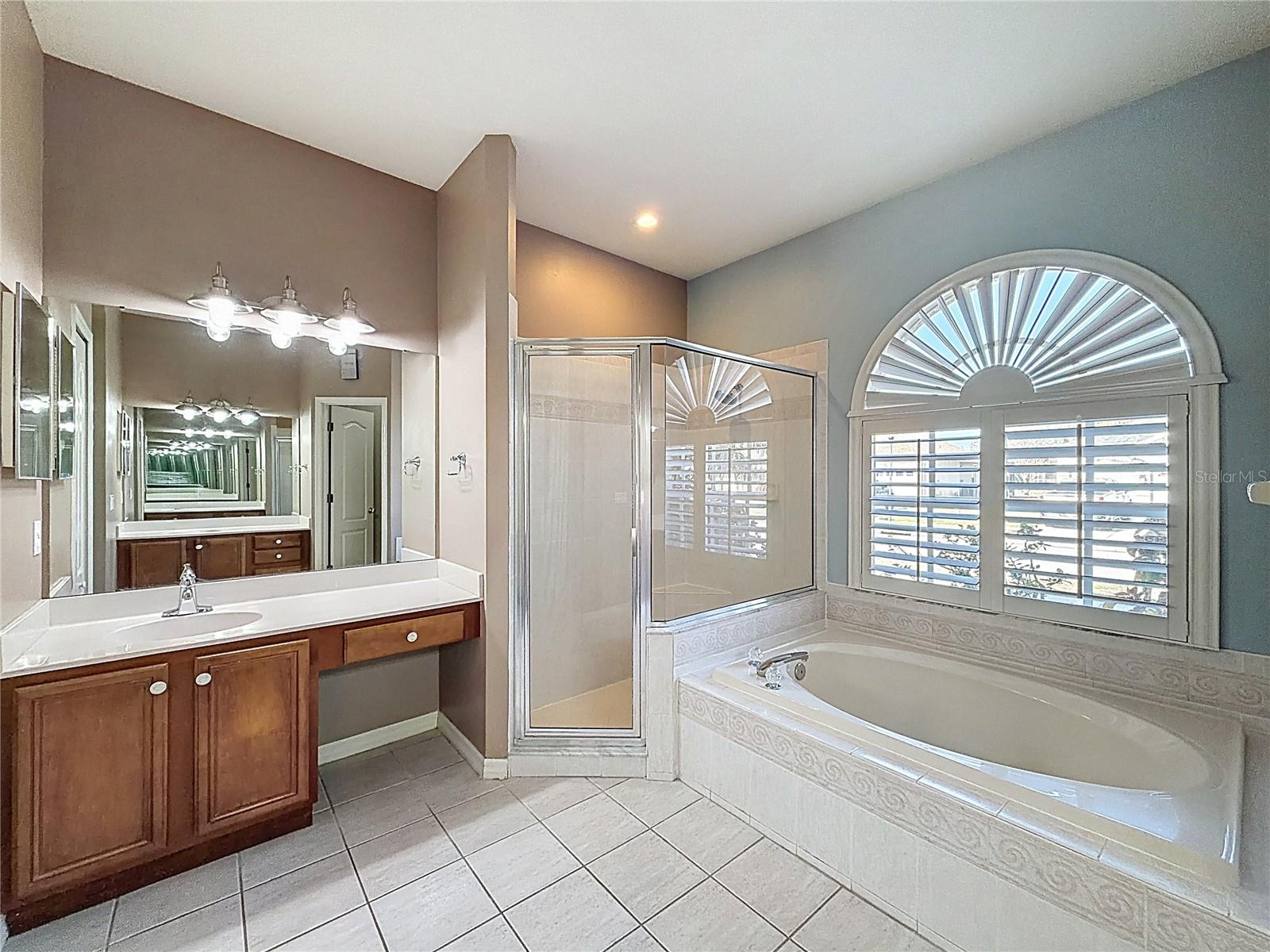 WESTWOOD LAKES PH 2A UNIT 2 - Residential Lease