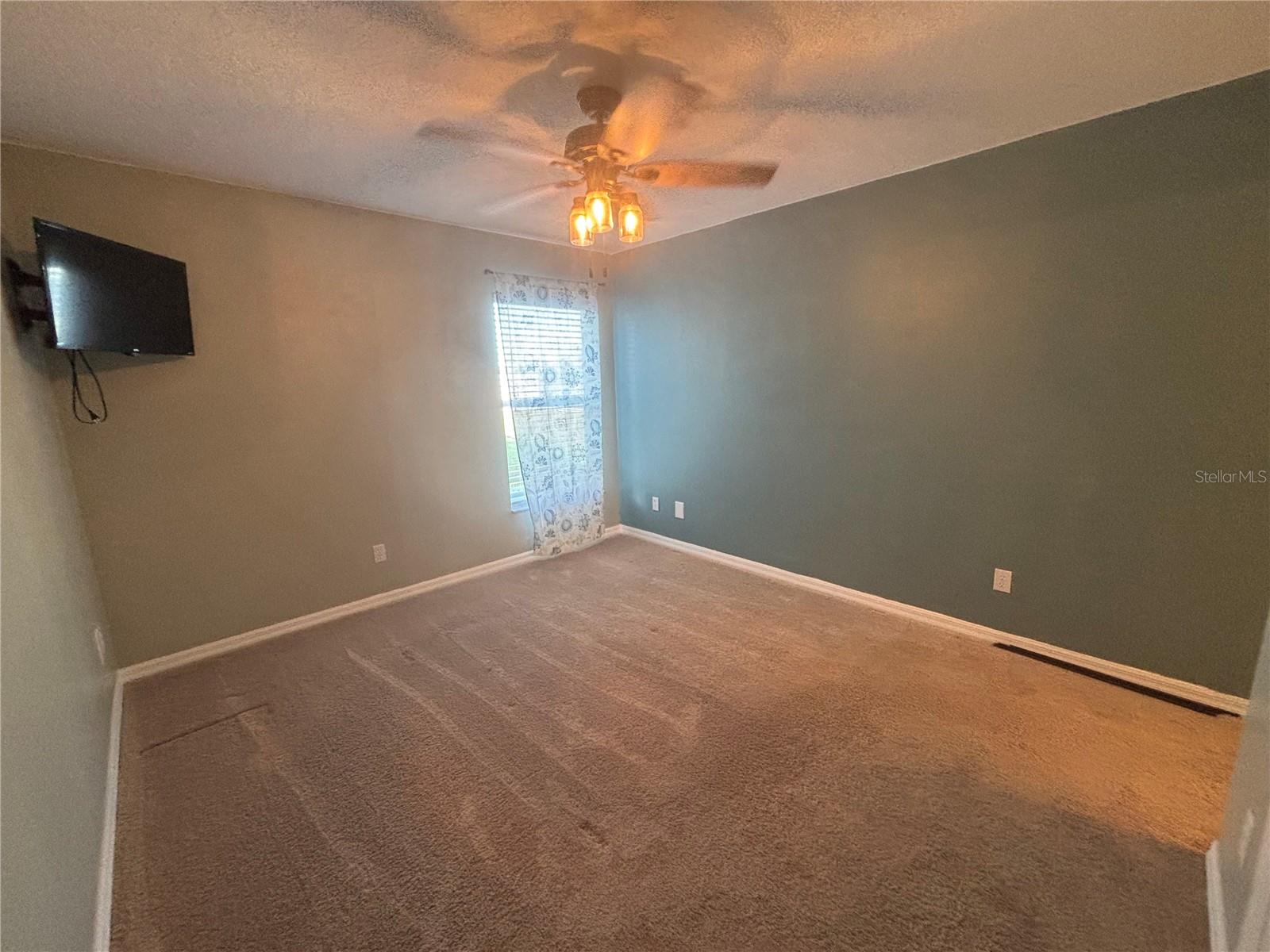 CLERMONT HILLSIDE VILLAS TWNHS - Residential