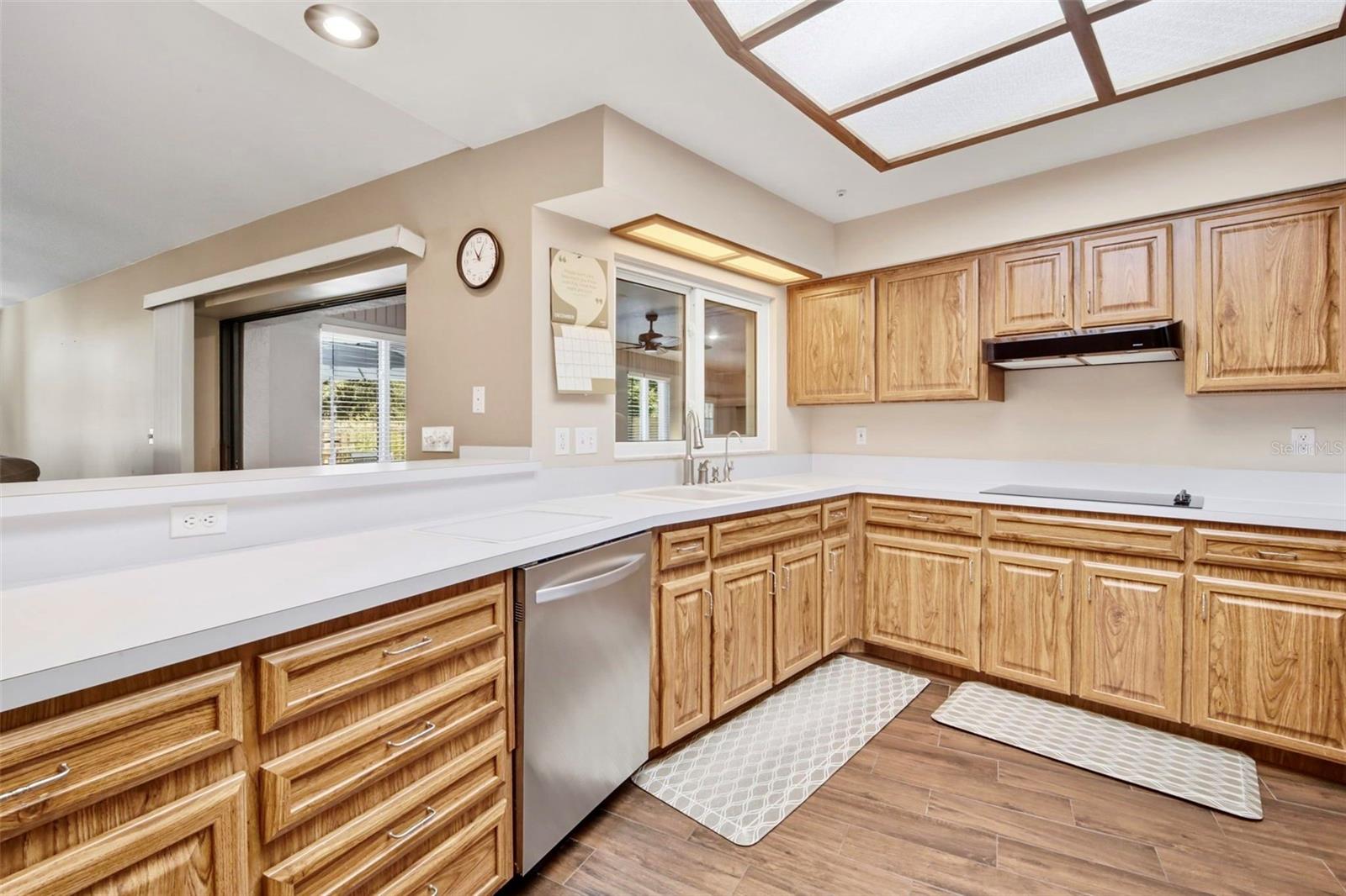 IVELMAR ESTATES - Residential