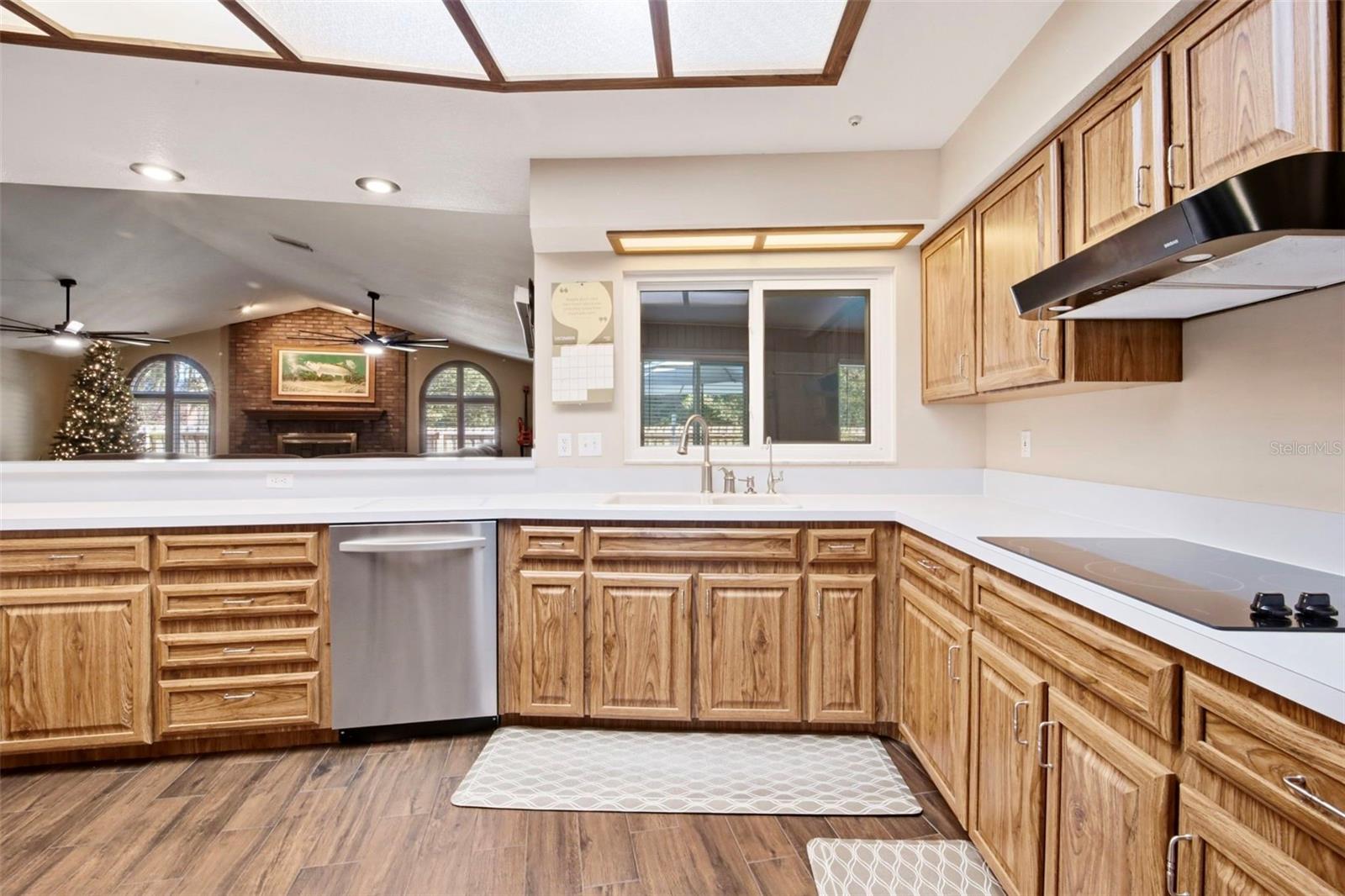 IVELMAR ESTATES - Residential