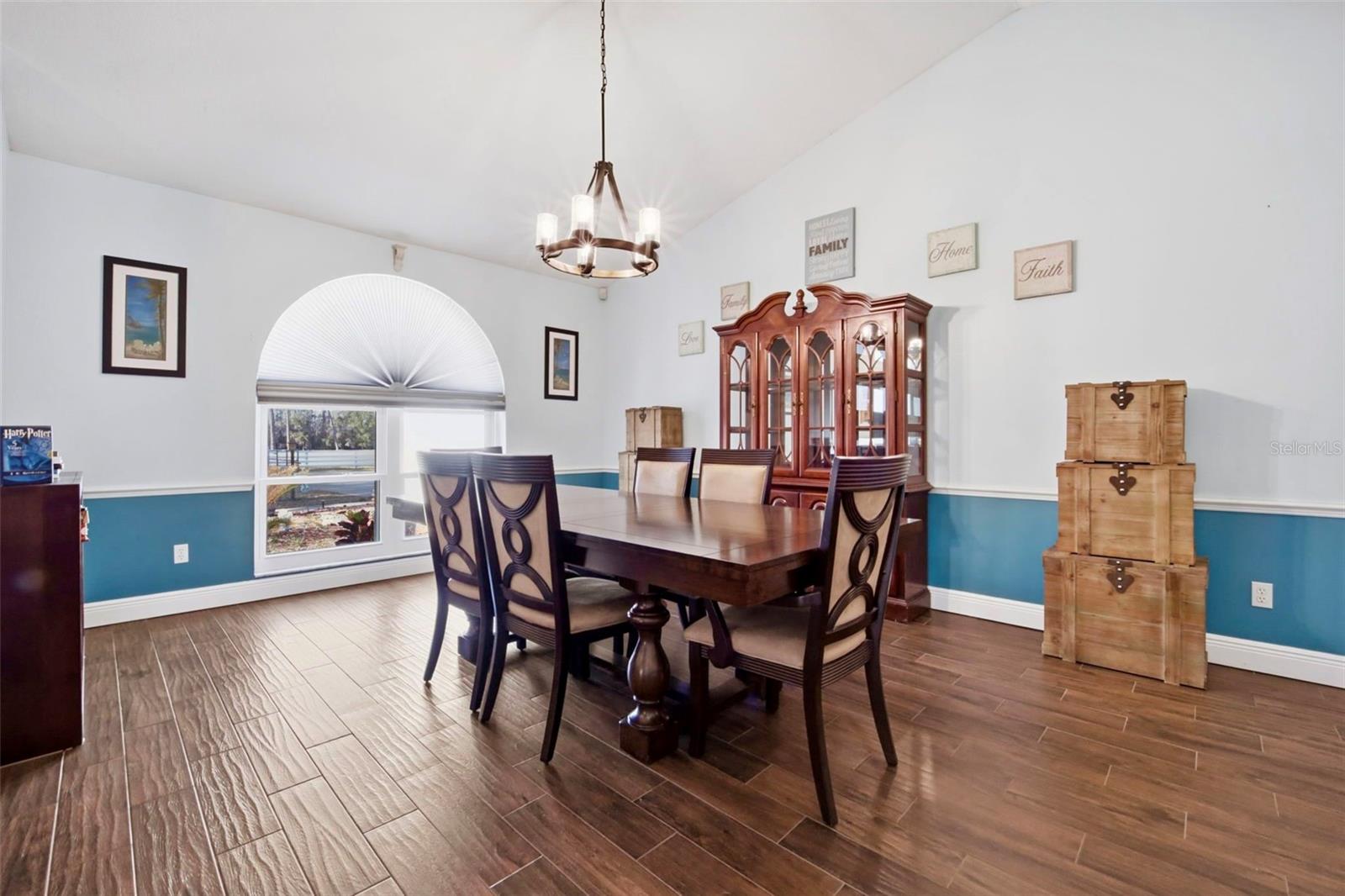 IVELMAR ESTATES - Residential