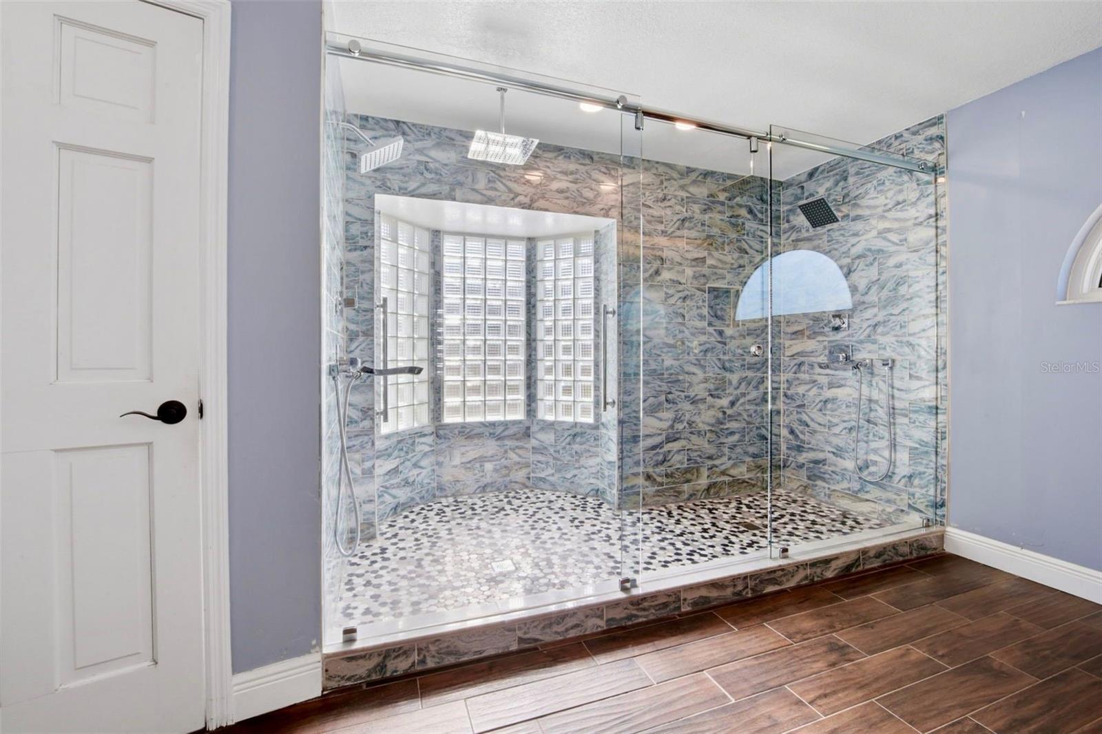 IVELMAR ESTATES - Residential