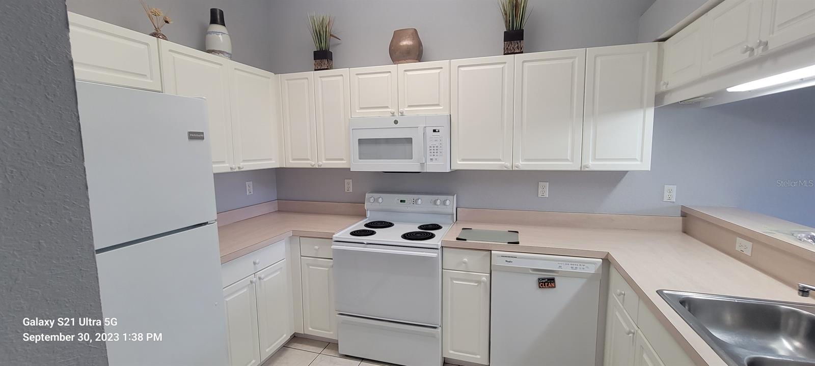 ASHLEY DOWNS - Residential Lease