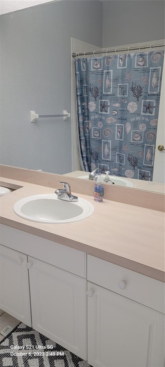 ASHLEY DOWNS - Residential Lease