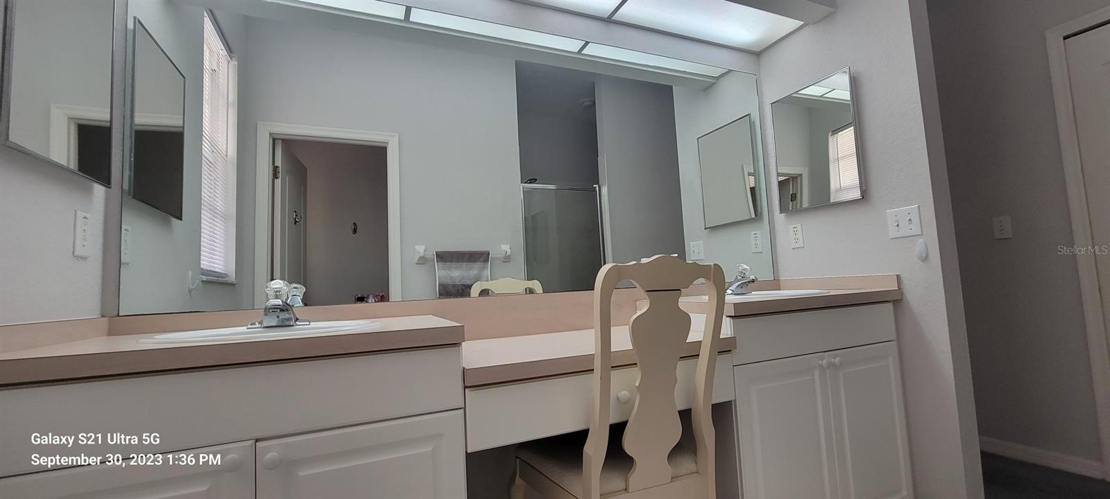 ASHLEY DOWNS - Residential Lease