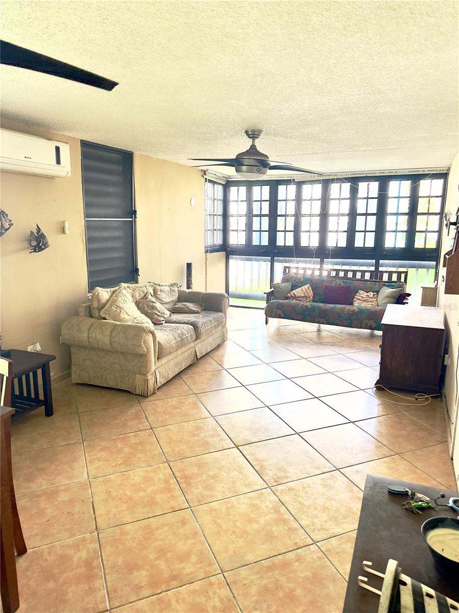 COND. VILLA MARINA - Residential