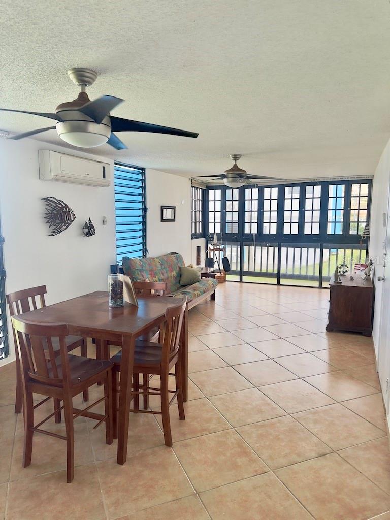 COND. VILLA MARINA - Residential