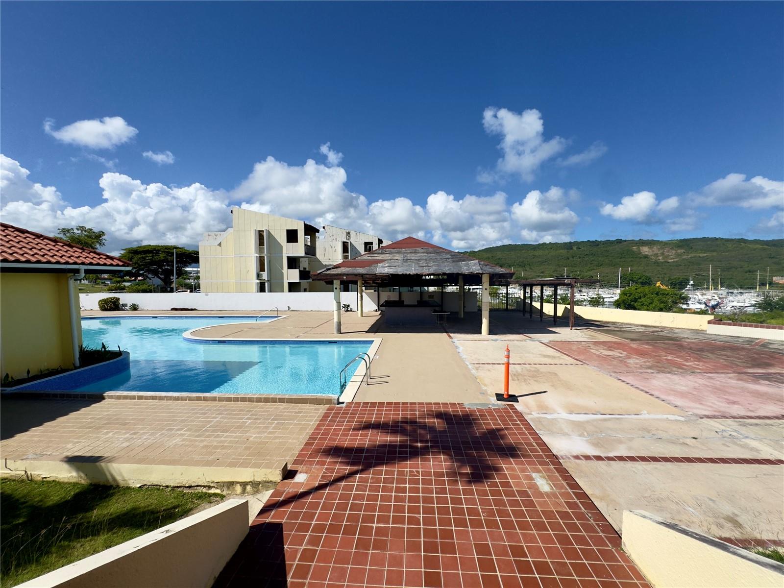 COND. VILLA MARINA - Residential