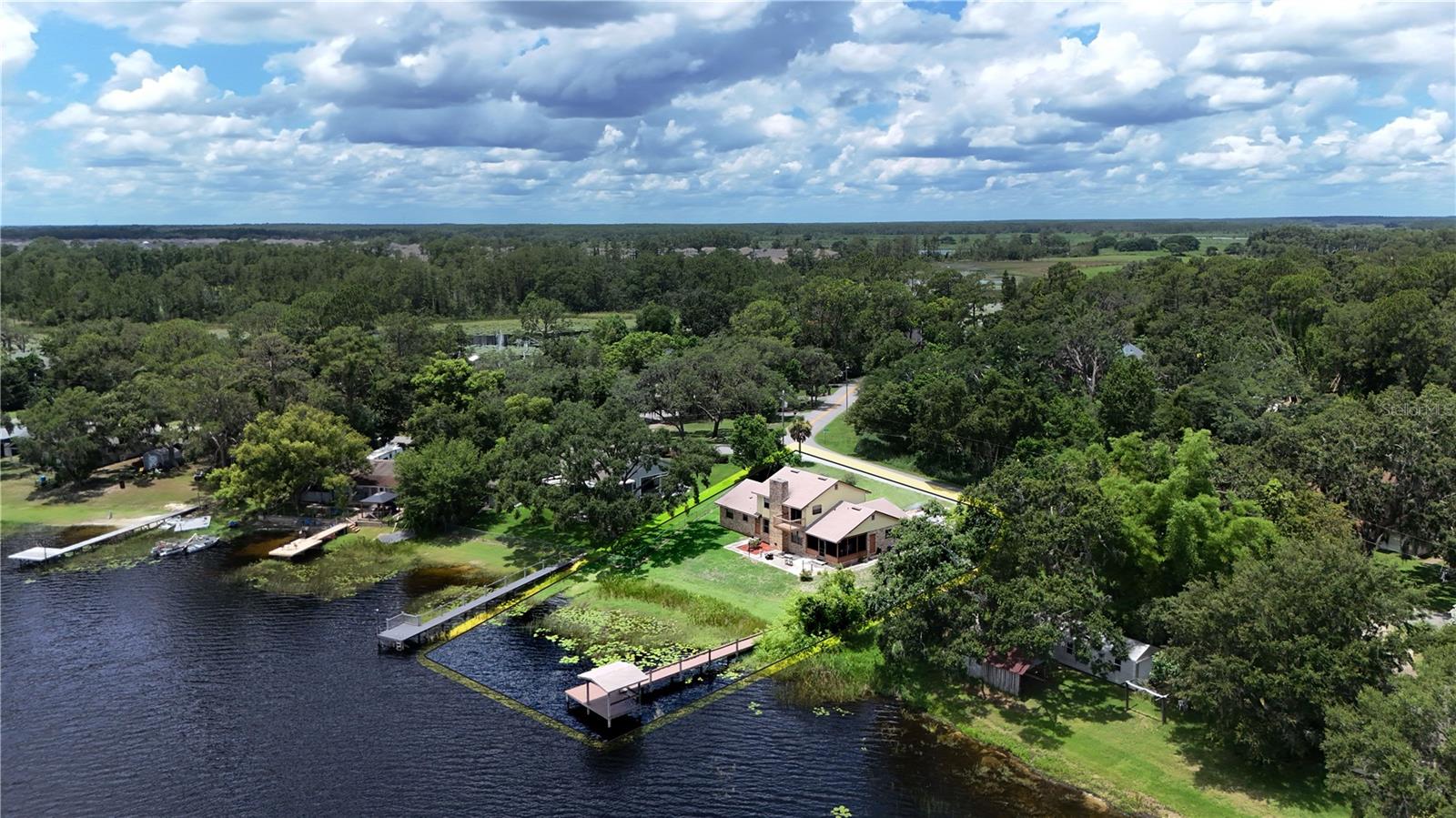 9354 LAKE HICKORY NUT DRIVE