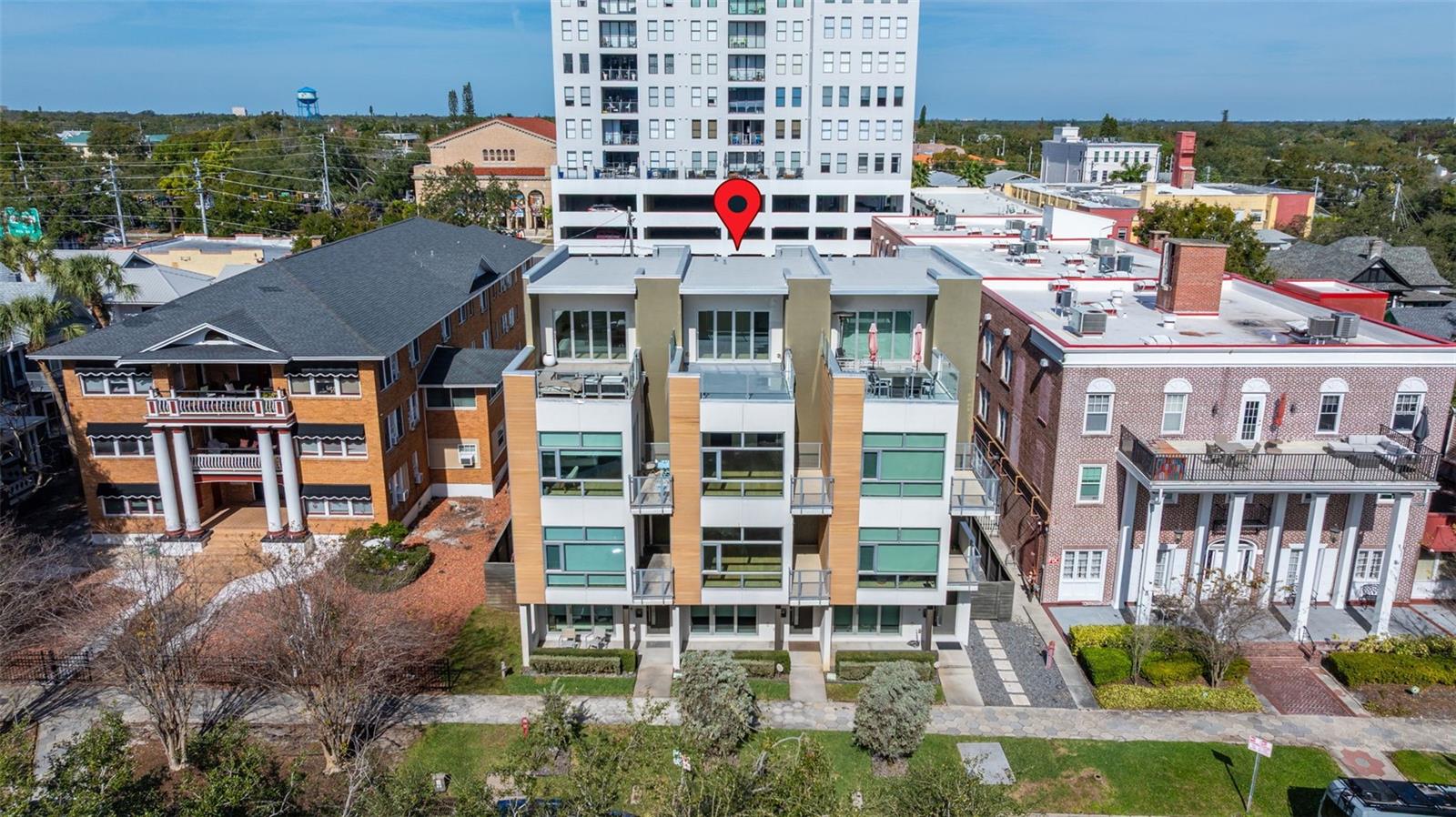 LIV 233 TWNHMS - Residential