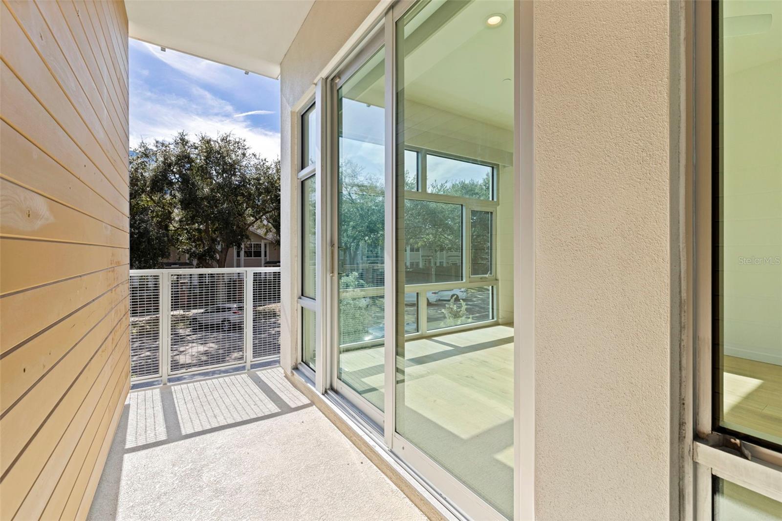 LIV 233 TWNHMS - Residential