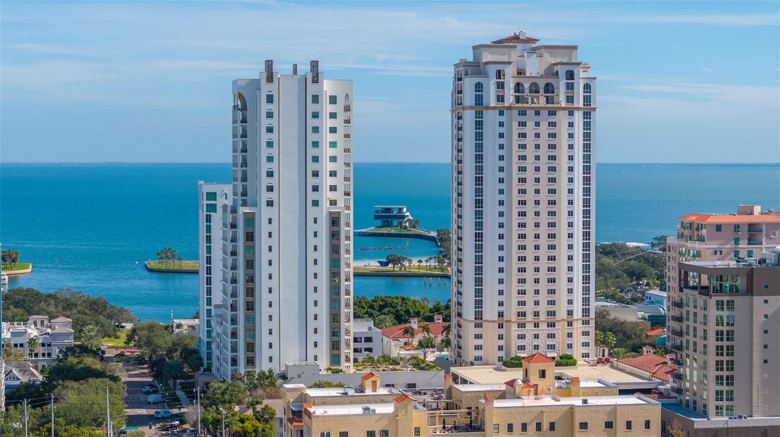 LIV 233 TWNHMS - Residential