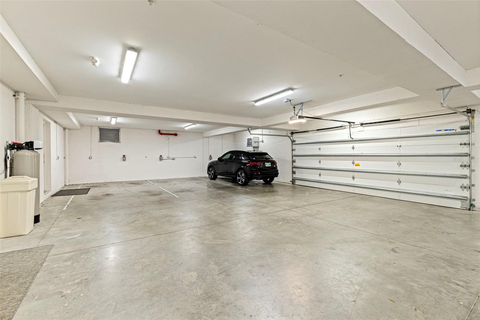 LIV 233 TWNHMS - Residential