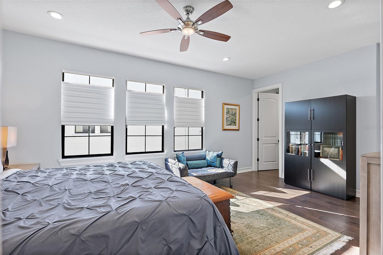 CRESCENT LAKE TWNHMS PH II - Residential