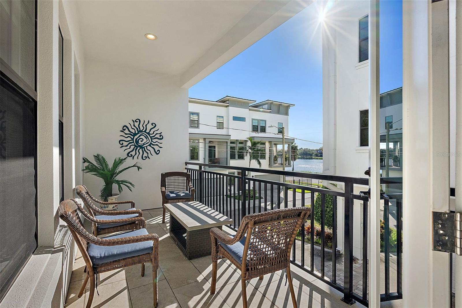 CRESCENT LAKE TWNHMS PH II - Residential