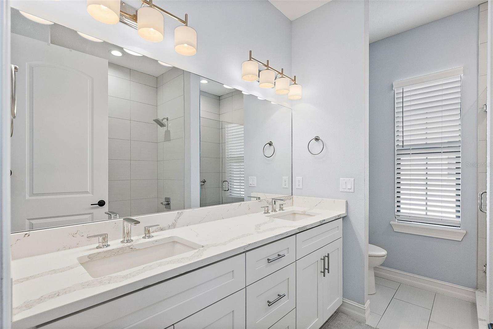 CRESCENT LAKE TWNHMS PH II - Residential