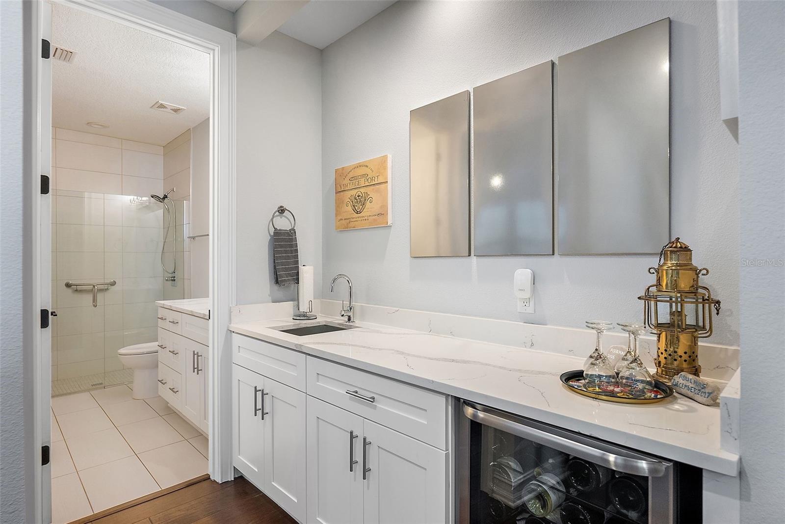 CRESCENT LAKE TWNHMS PH II - Residential