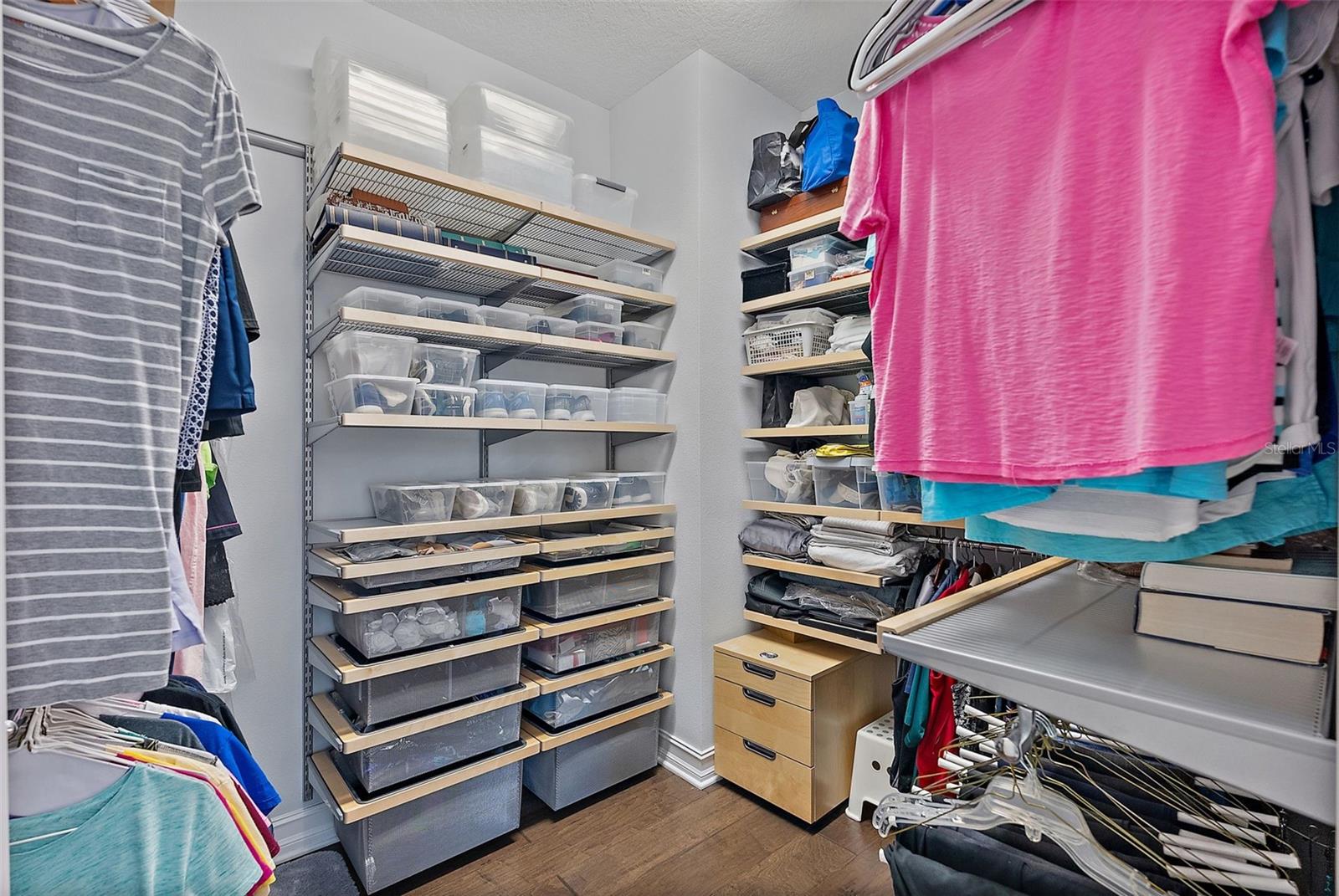 CRESCENT LAKE TWNHMS PH II - Residential