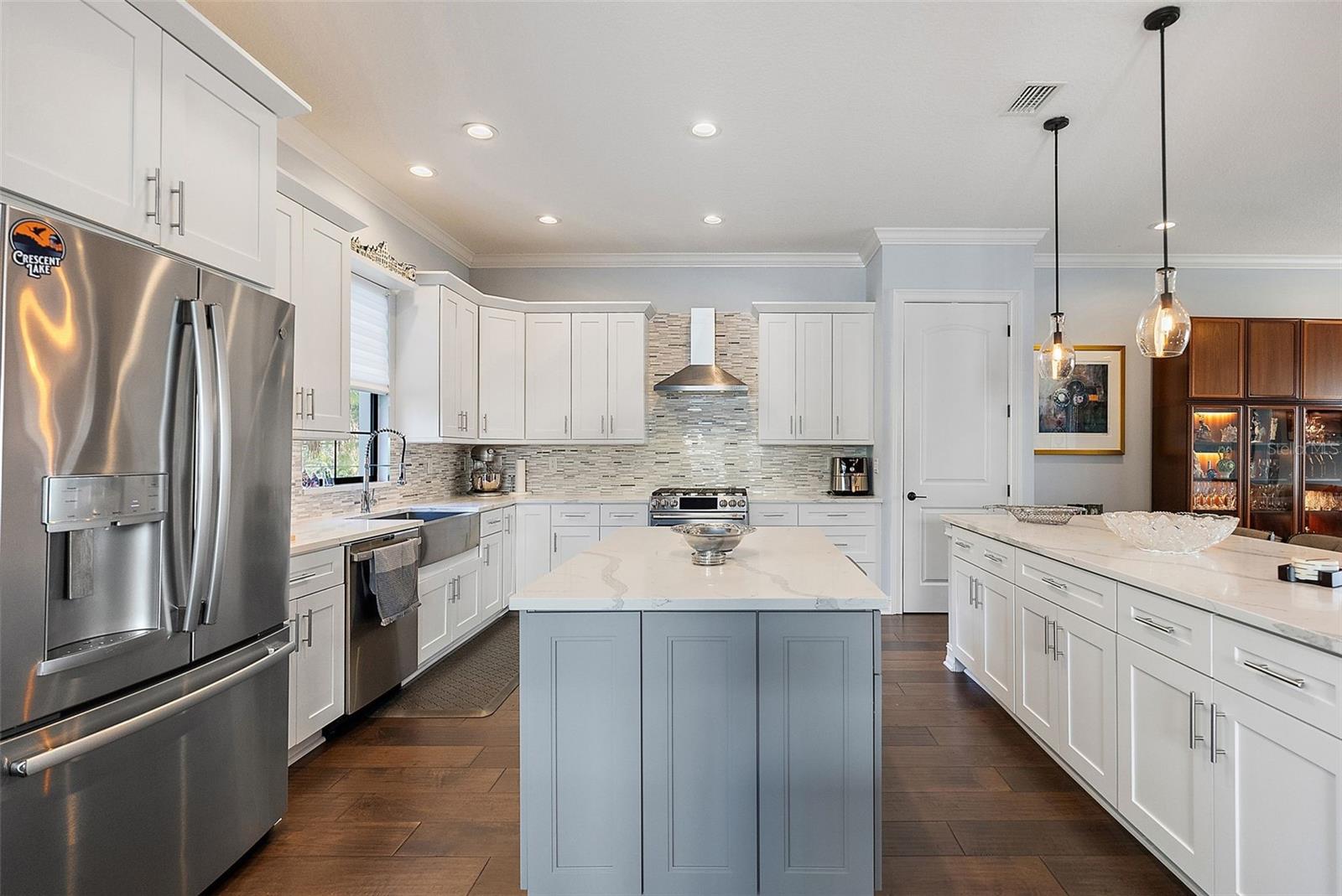 CRESCENT LAKE TWNHMS PH II - Residential