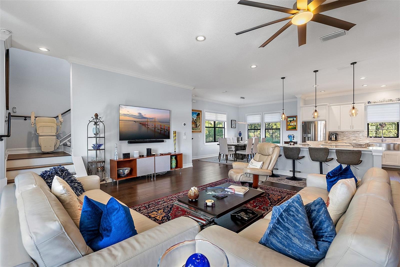 CRESCENT LAKE TWNHMS PH II - Residential