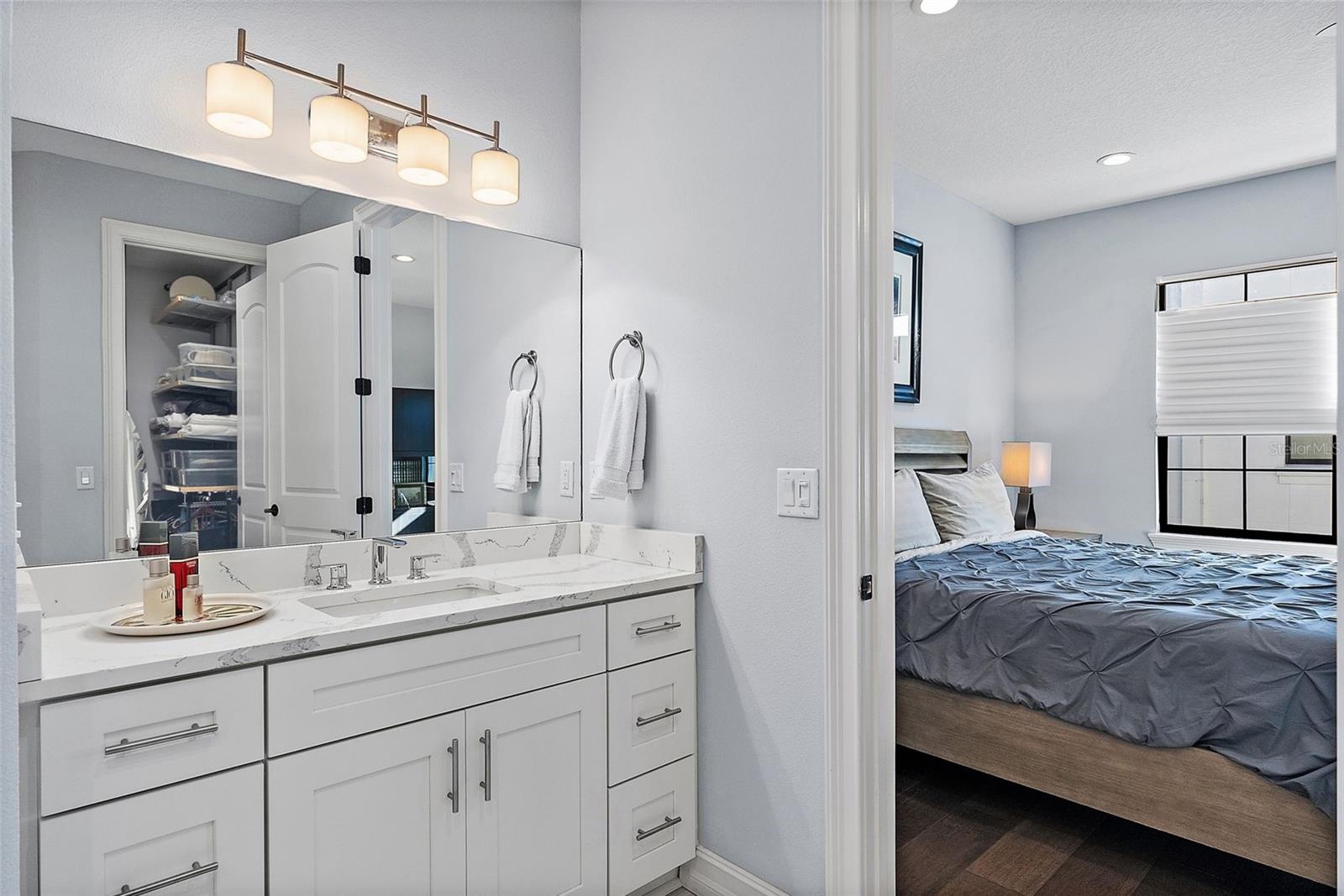 CRESCENT LAKE TWNHMS PH II - Residential