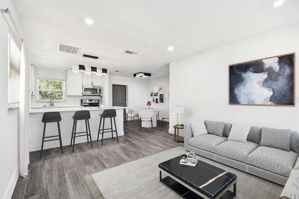 Photo of 4853 Lanette Street, Orlando, FL 32811 (MLS # O6436307)
