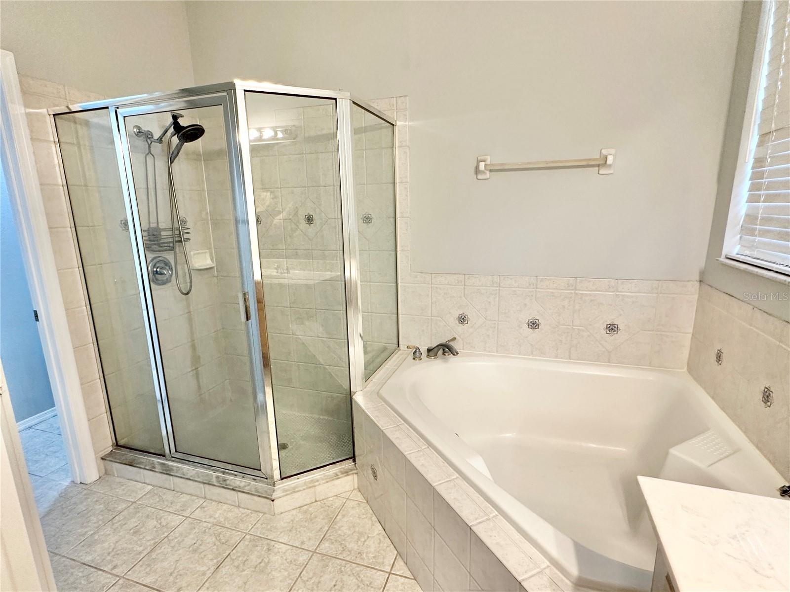 PRAIRIE LAKE VILLAGE PH 01 - Residential Lease