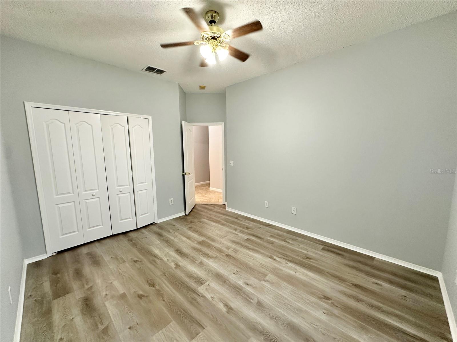 PRAIRIE LAKE VILLAGE PH 01 - Residential Lease
