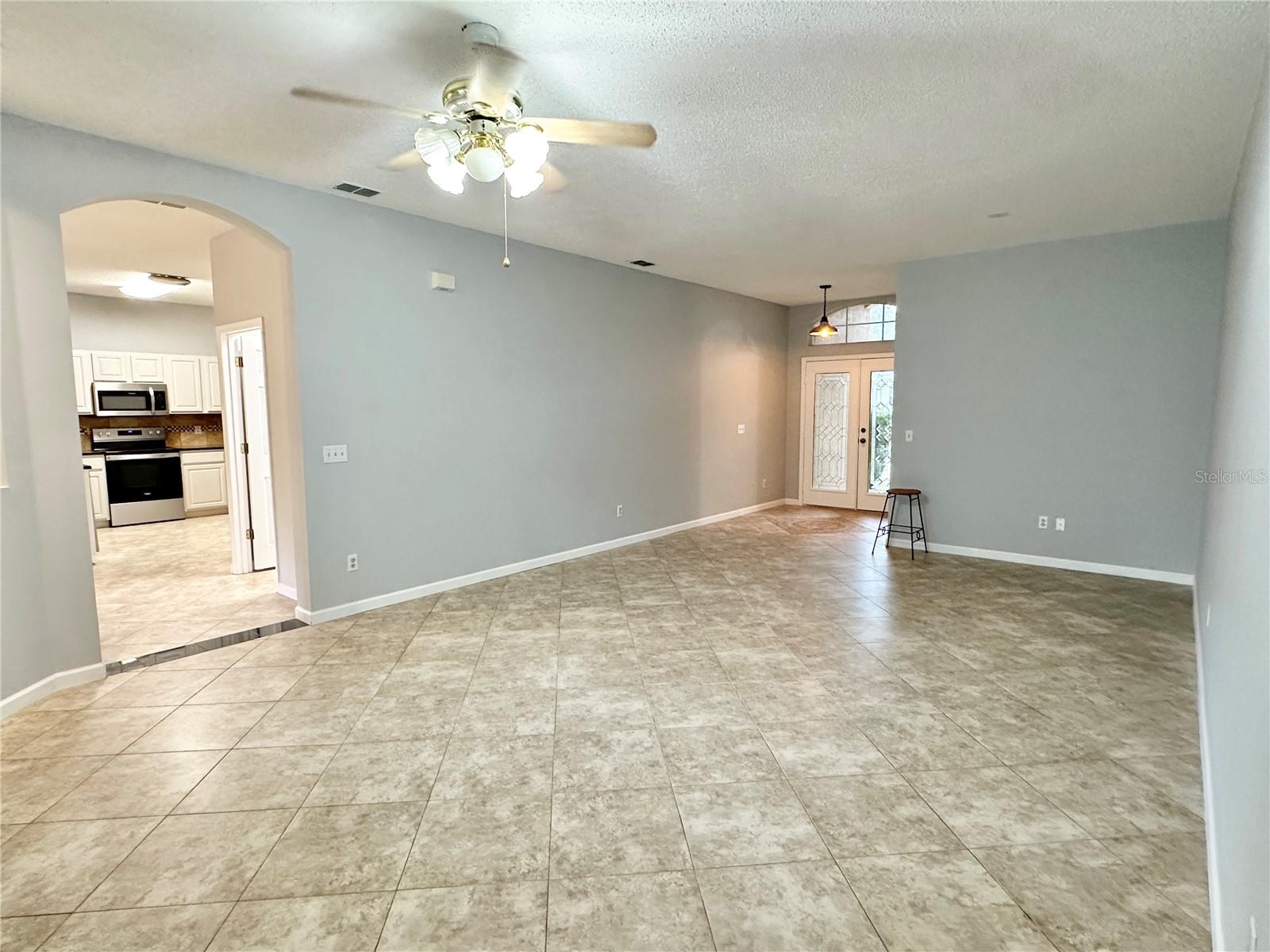 PRAIRIE LAKE VILLAGE PH 01 - Residential Lease