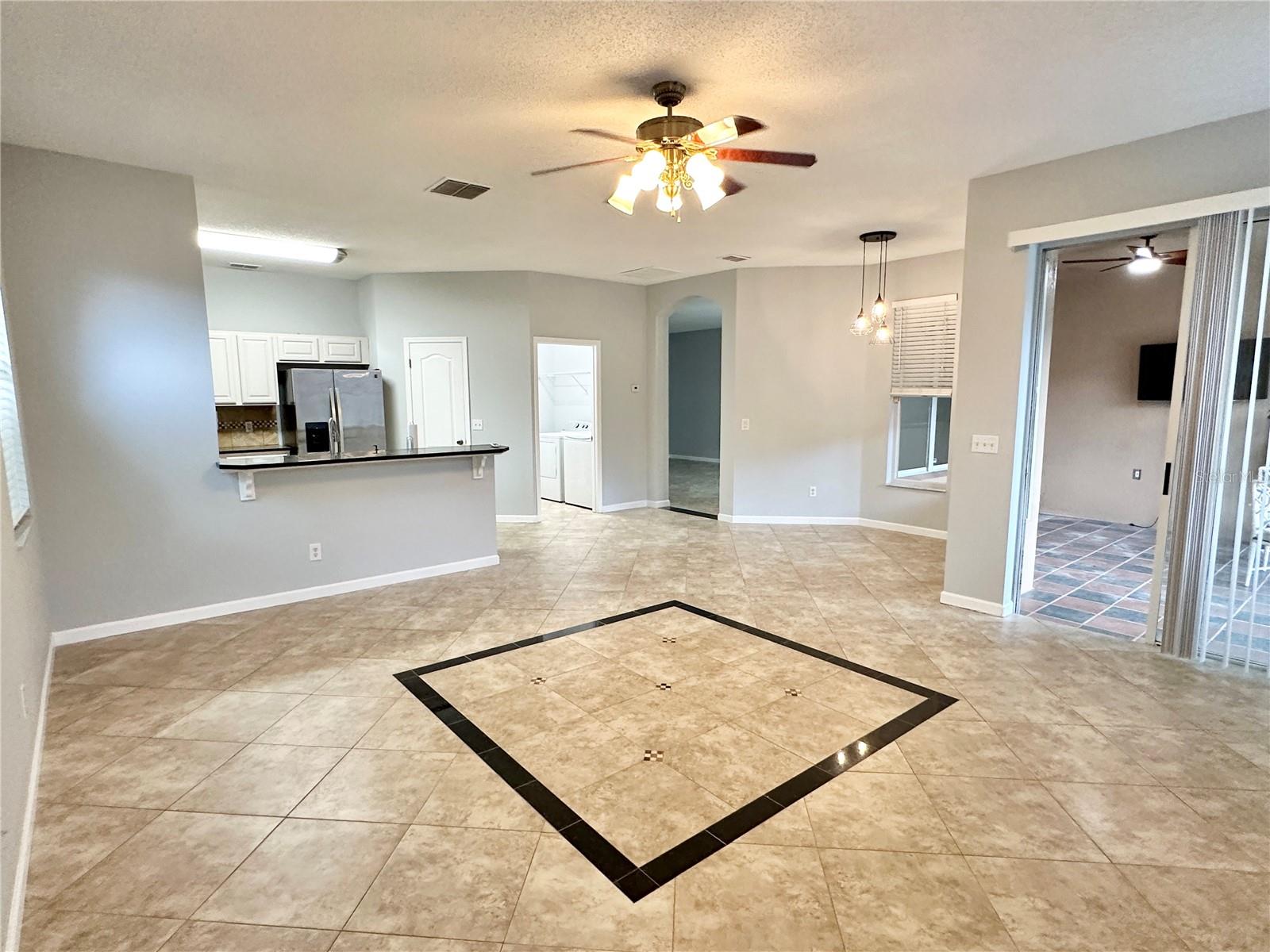 PRAIRIE LAKE VILLAGE PH 01 - Residential Lease