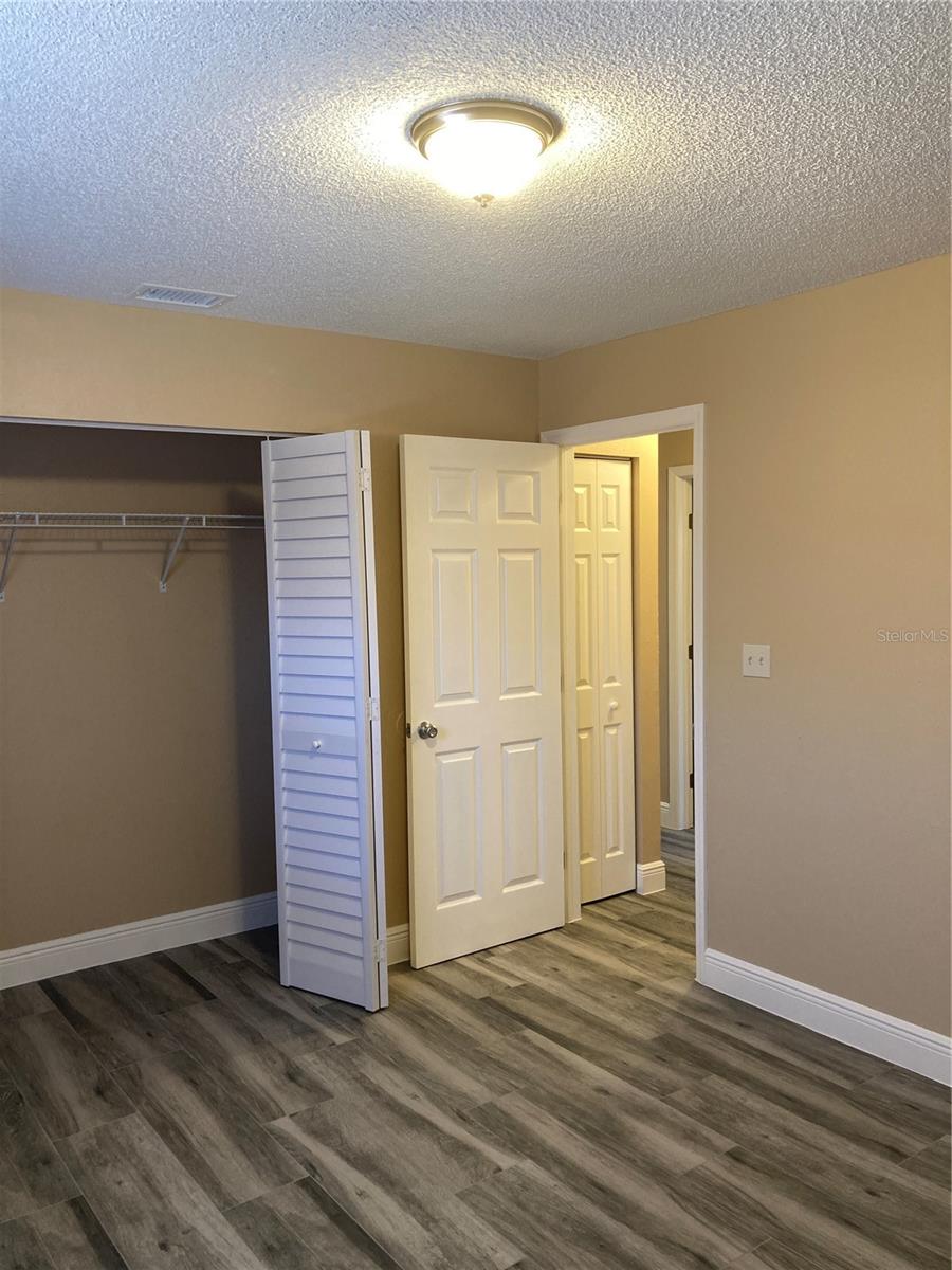 WEST OLDSMAR SEC 1 - Residential Lease