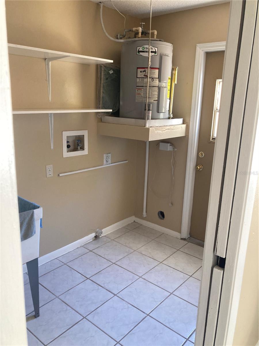 WEST OLDSMAR SEC 1 - Residential Lease