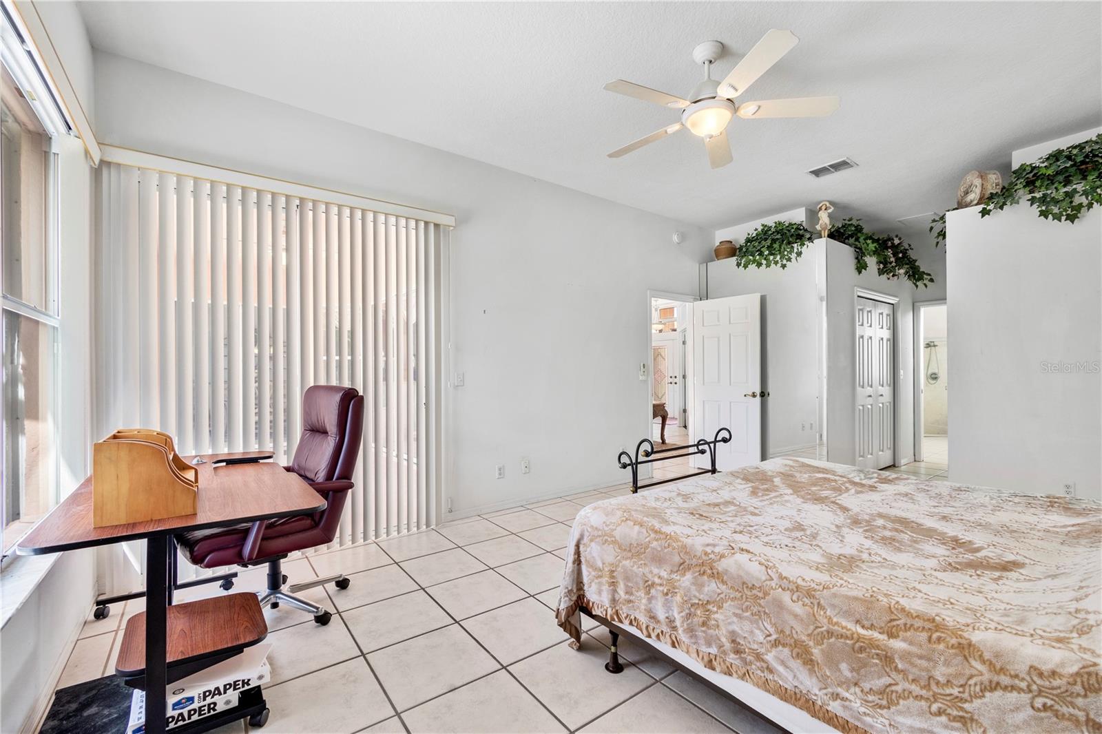 SUN CITY CENTER UNIT 257 PH II LOT 28 BLOCK 4 - Residential