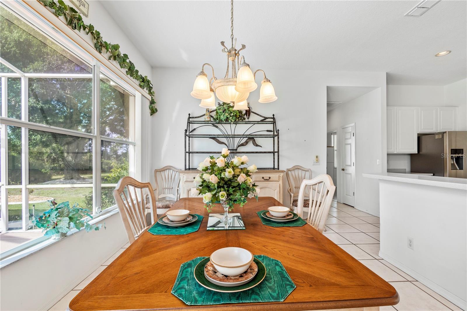 SUN CITY CENTER UNIT 257 PH II LOT 28 BLOCK 4 - Residential