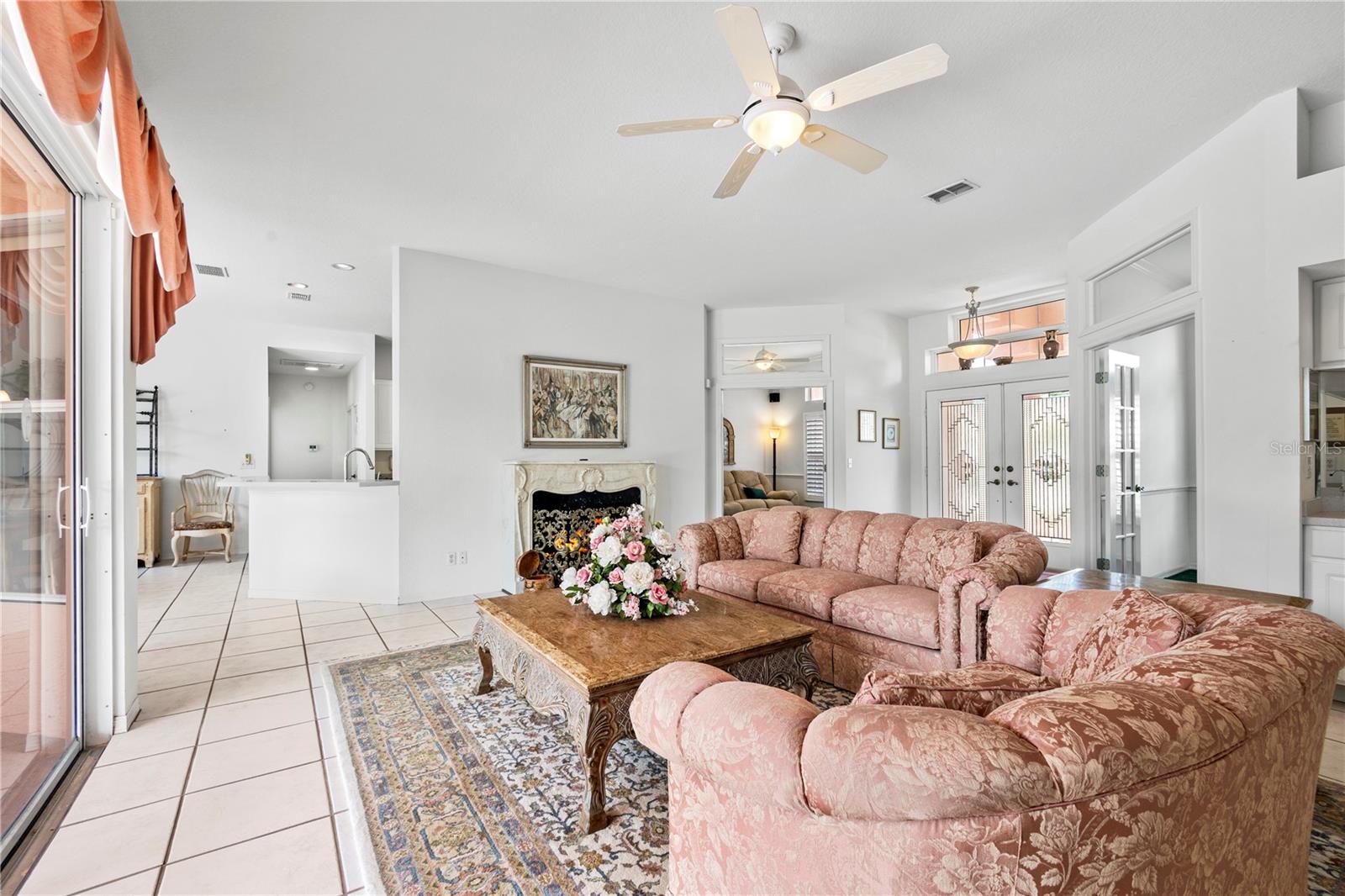 SUN CITY CENTER UNIT 257 PH II LOT 28 BLOCK 4 - Residential