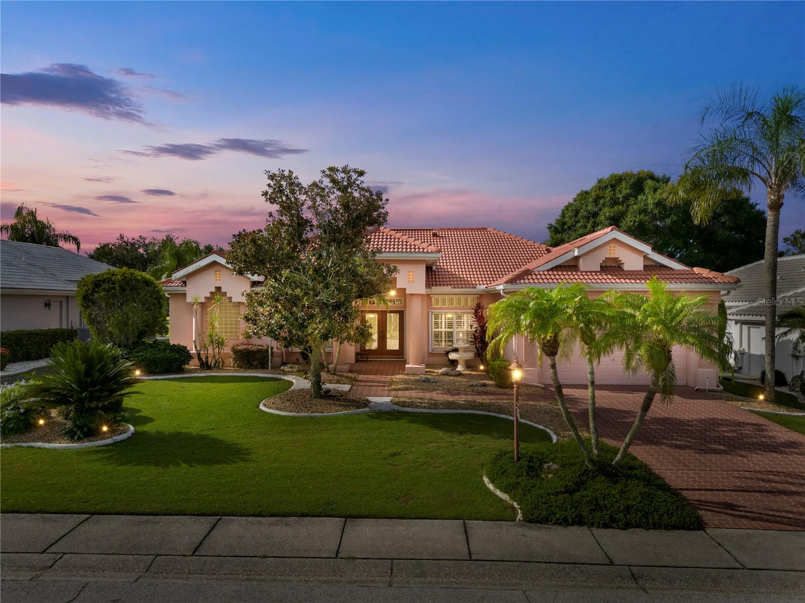 SUN CITY CENTER UNIT 257 PH II LOT 28 BLOCK 4 - Residential