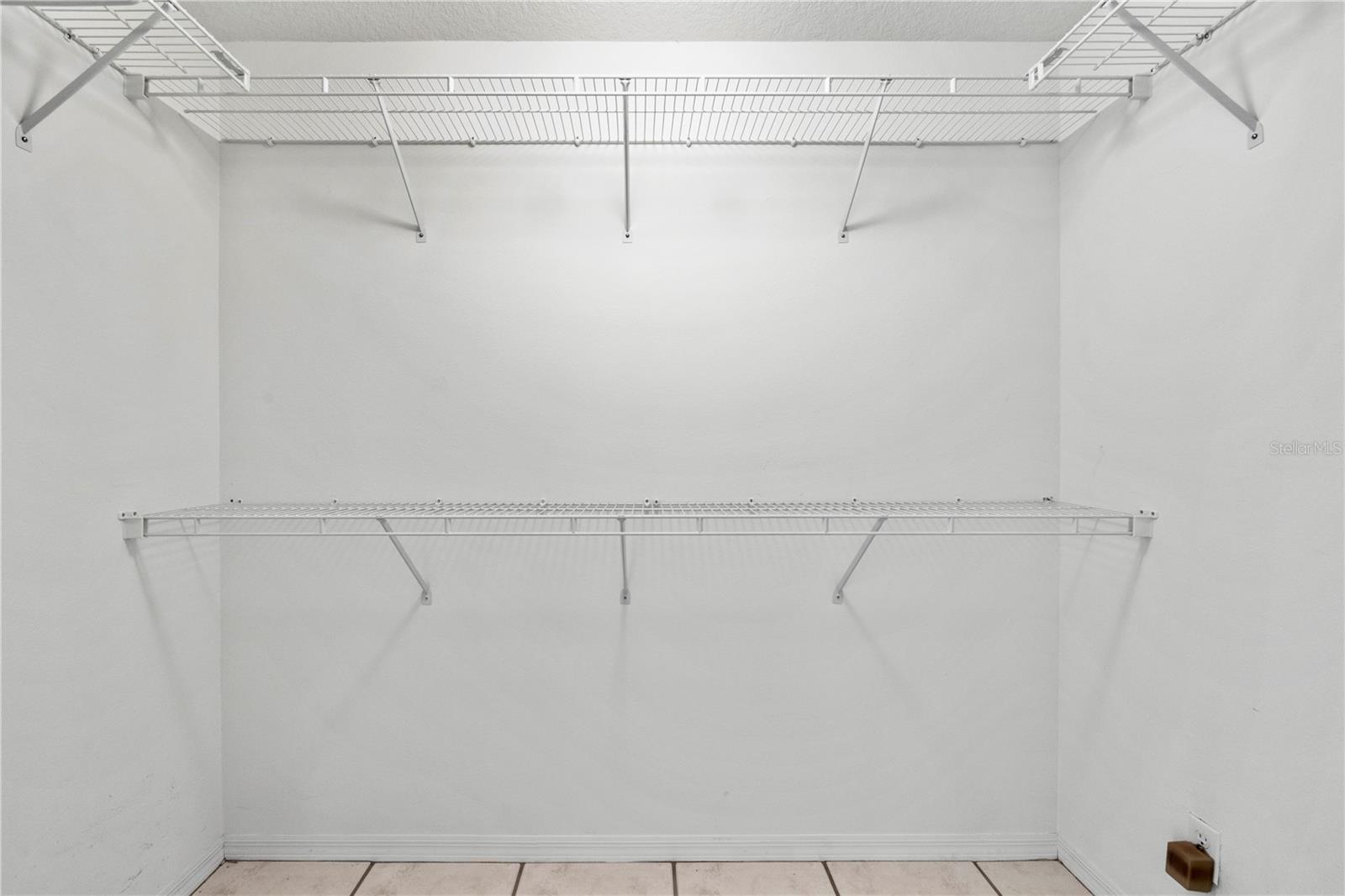 SUN CITY CENTER UNIT 257 PH II LOT 28 BLOCK 4 - Residential