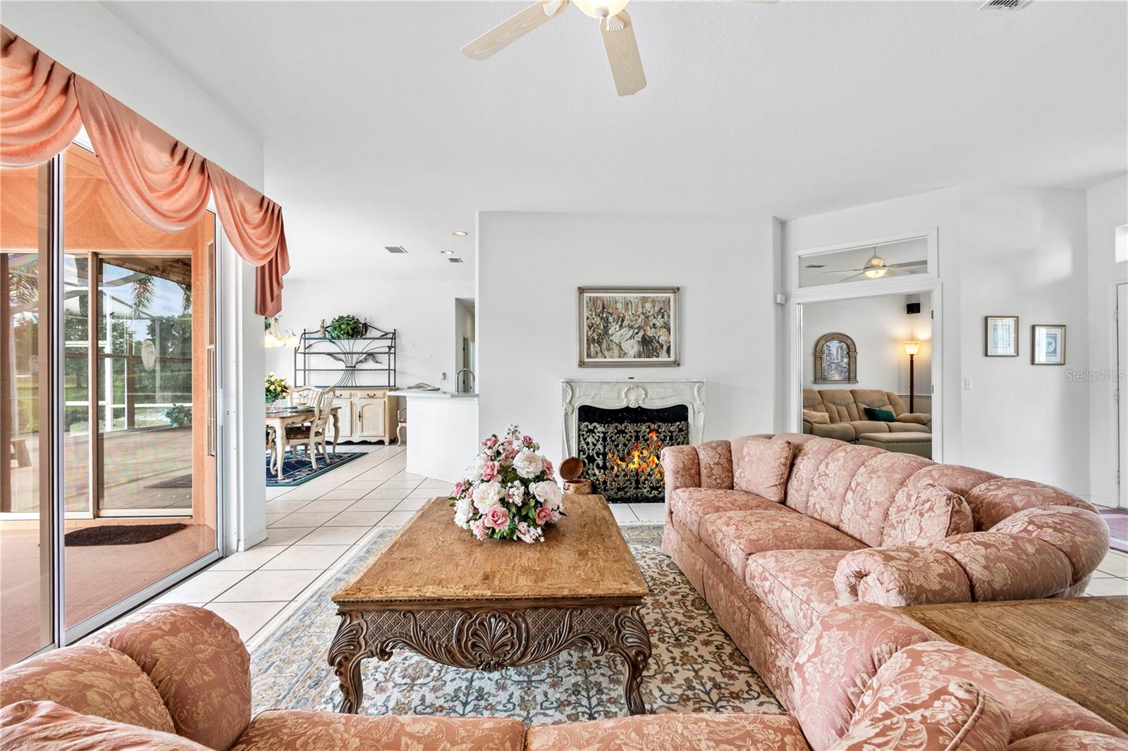 SUN CITY CENTER UNIT 257 PH II LOT 28 BLOCK 4 - Residential