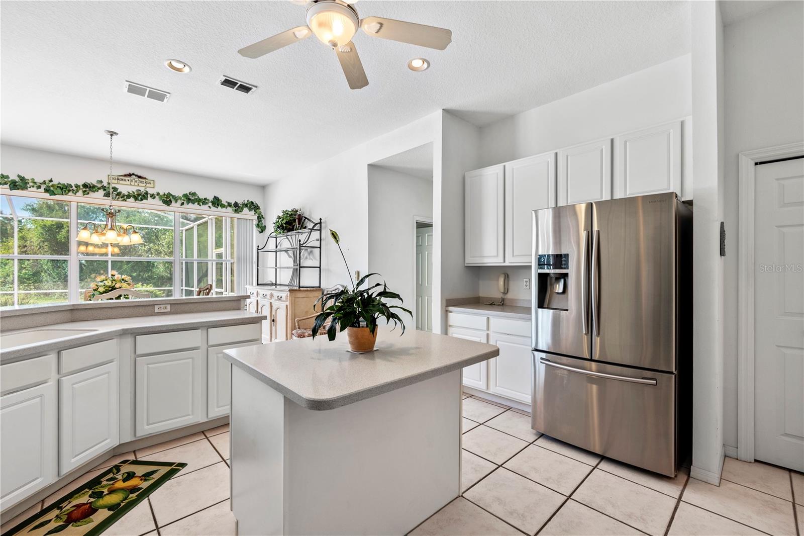 SUN CITY CENTER UNIT 257 PH II LOT 28 BLOCK 4 - Residential