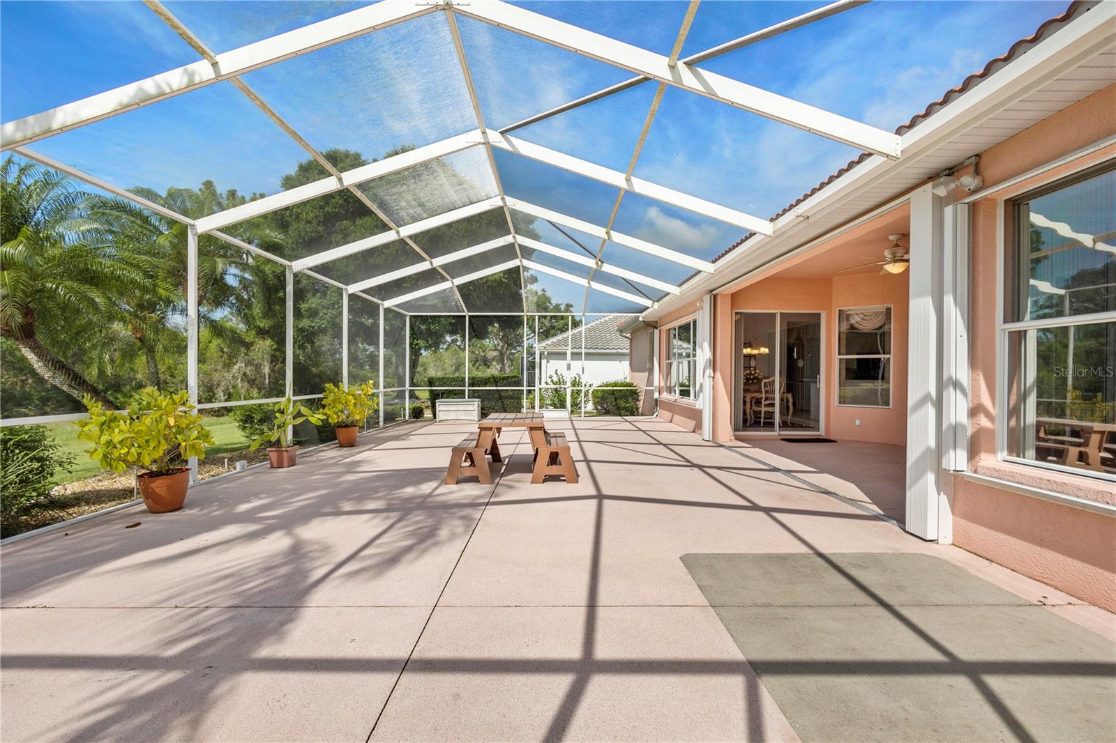 SUN CITY CENTER UNIT 257 PH II LOT 28 BLOCK 4 - Residential