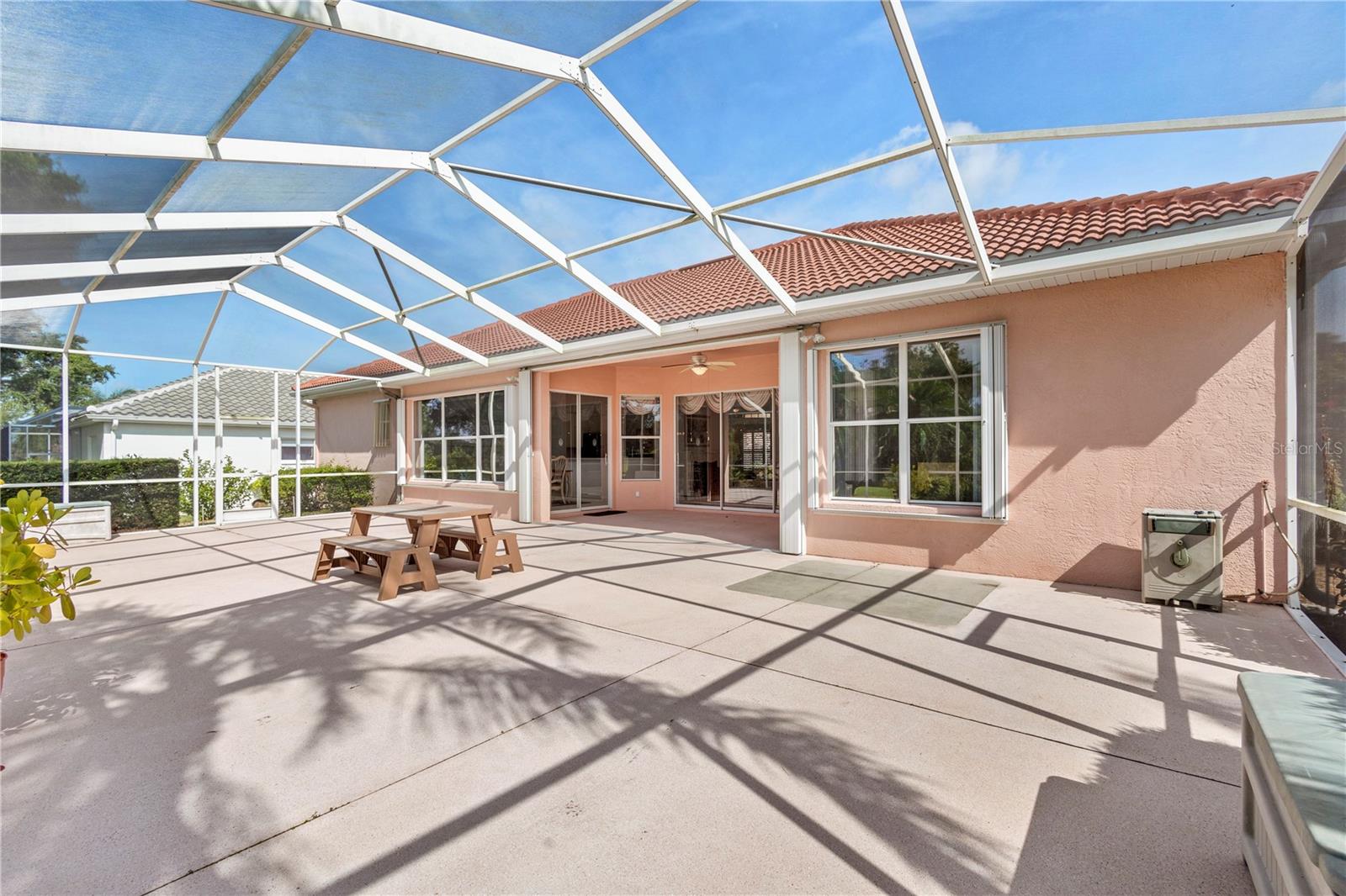 SUN CITY CENTER UNIT 257 PH II LOT 28 BLOCK 4 - Residential