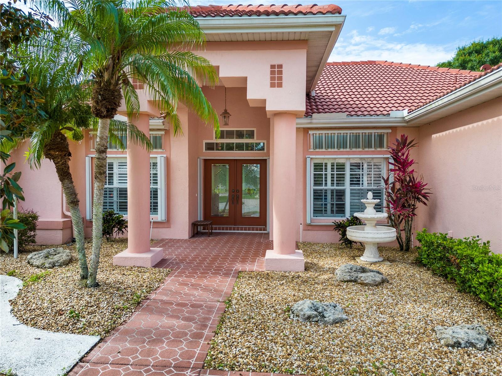 SUN CITY CENTER UNIT 257 PH II LOT 28 BLOCK 4 - Residential