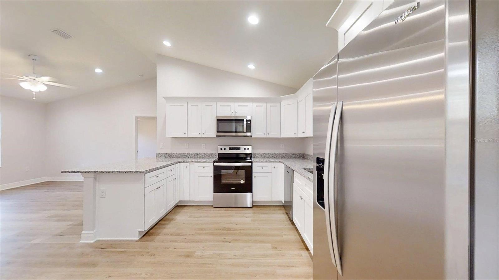 RAINBOW LAKES ESTATES - Residential