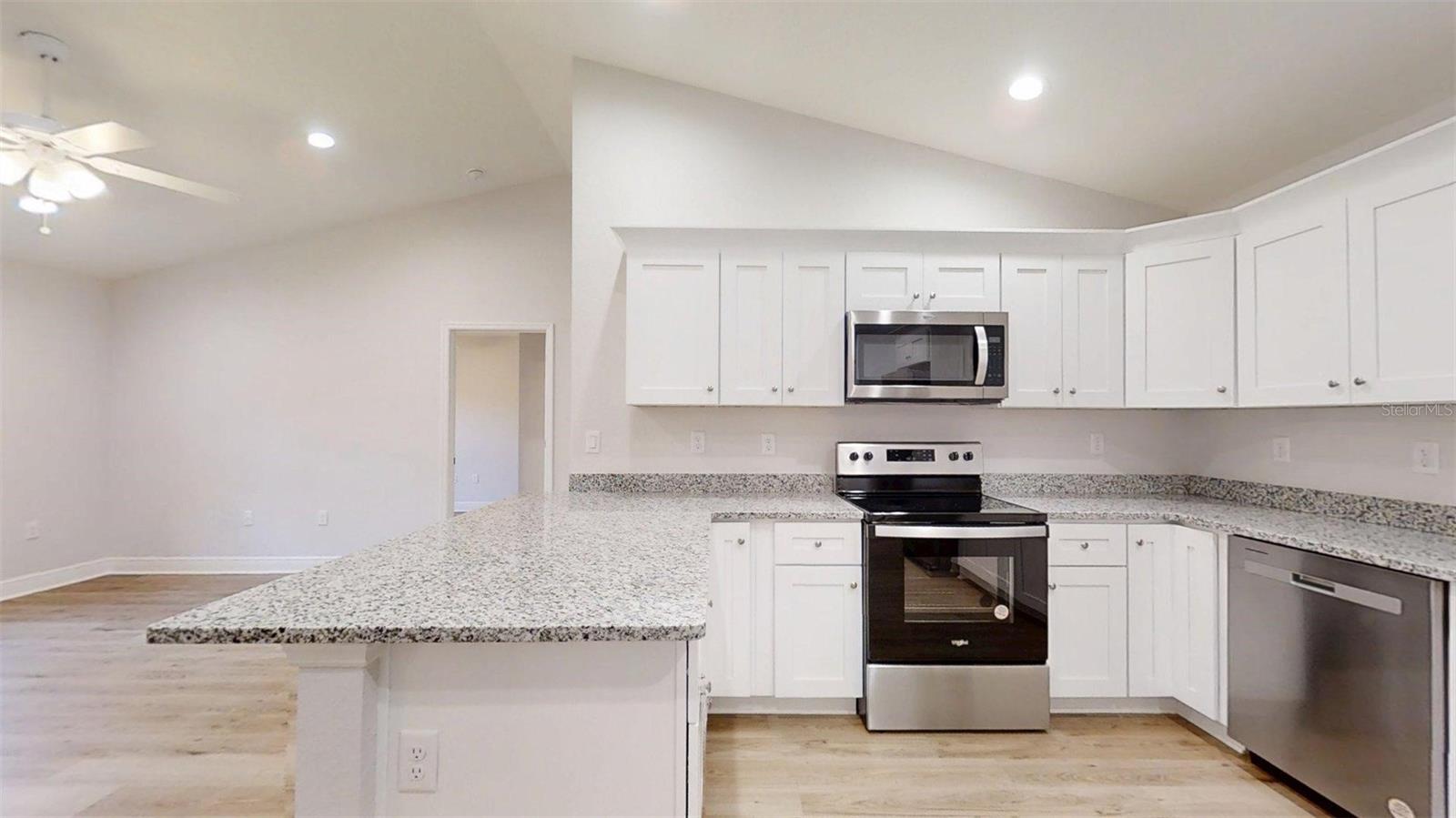 RAINBOW LAKES ESTATES - Residential