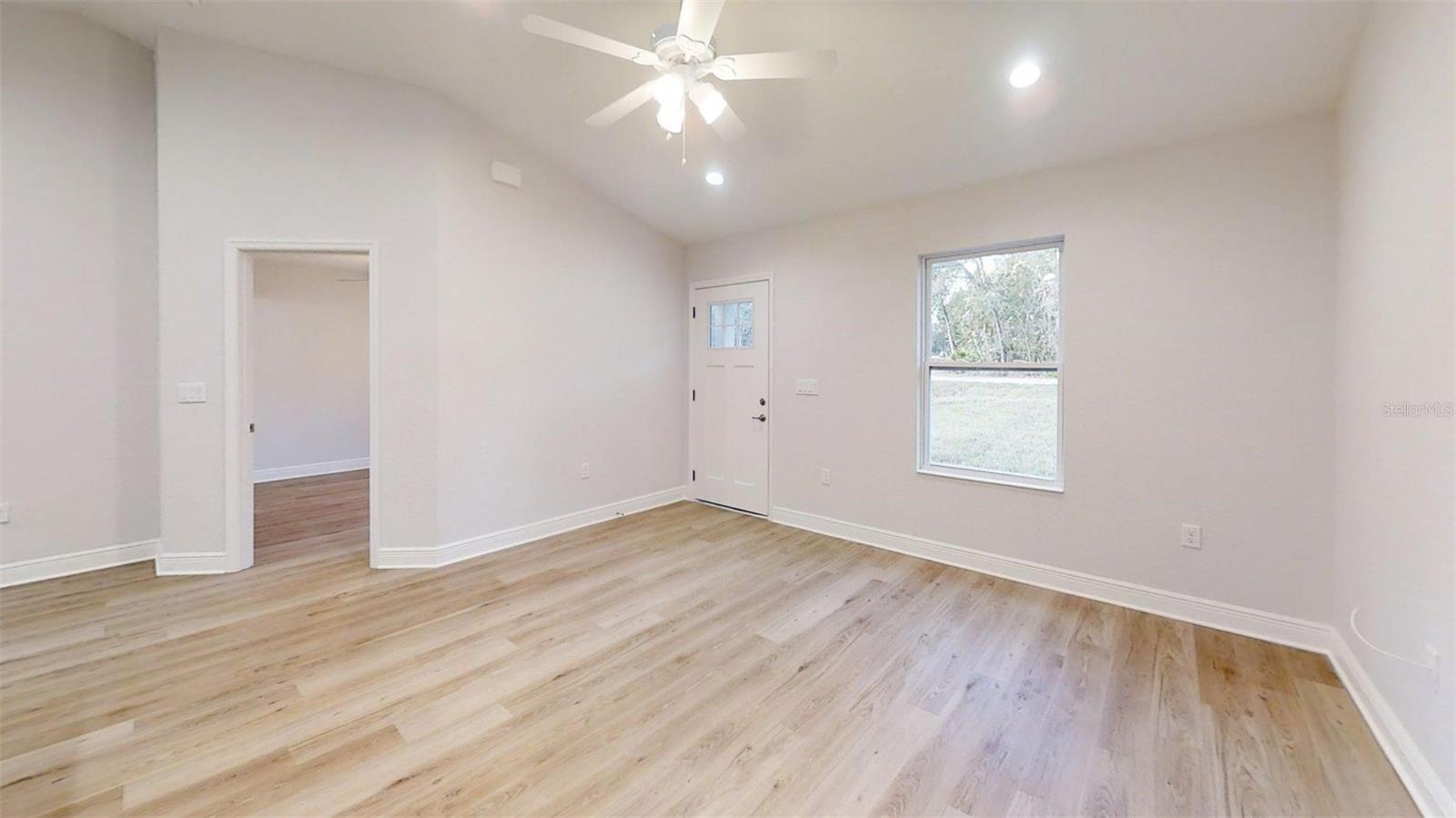 RAINBOW LAKES ESTATES - Residential