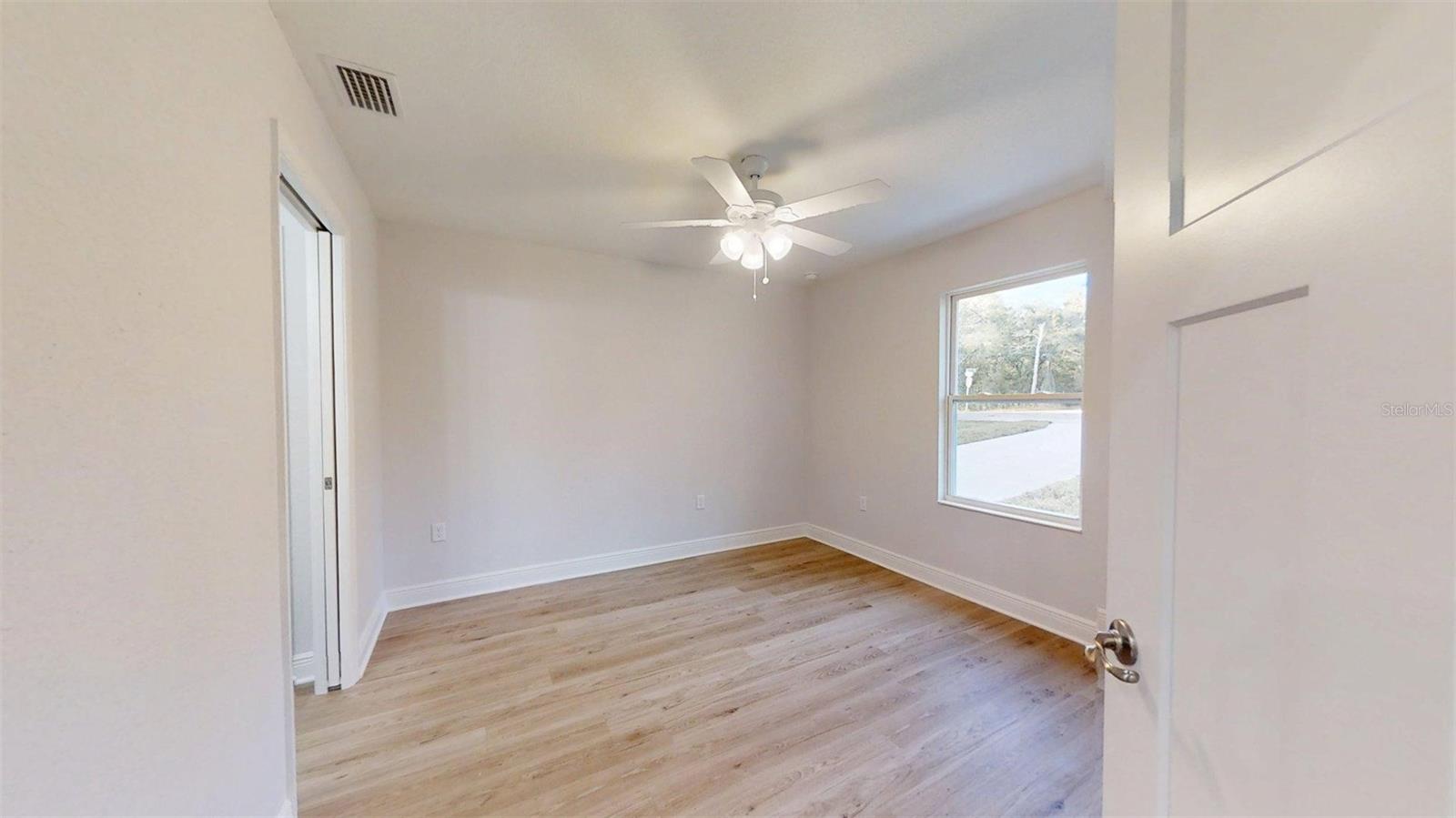 RAINBOW LAKES ESTATES - Residential