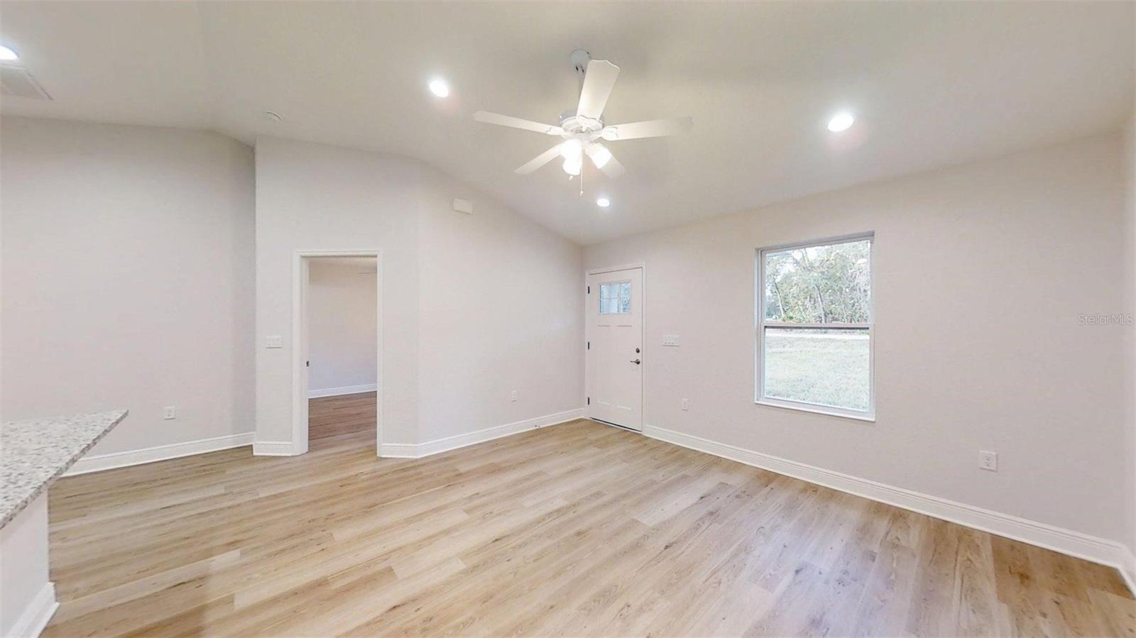 RAINBOW LAKES ESTATES - Residential