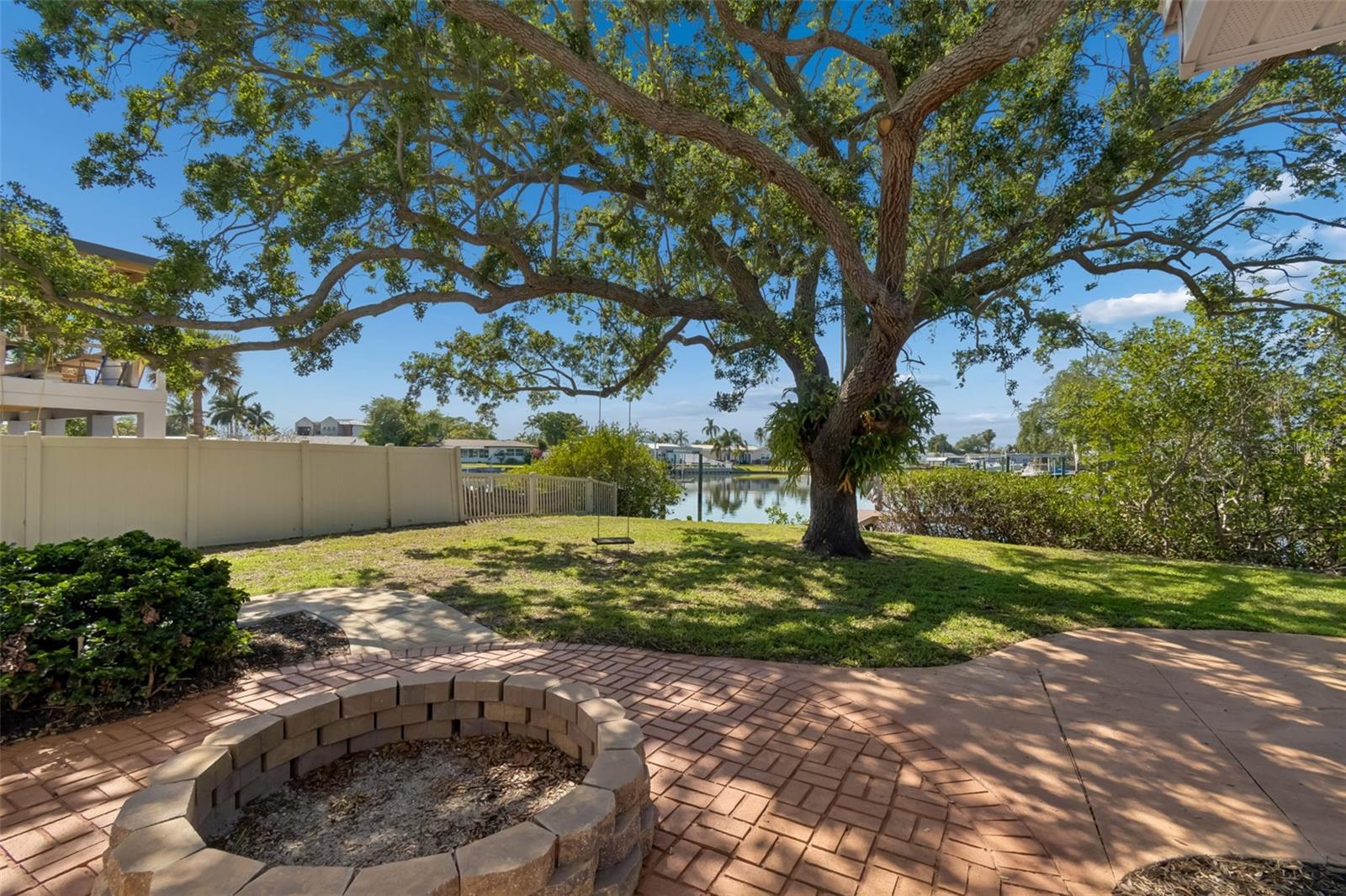 SHORE ACRES BUTTERFLY LAKE REP - Residential