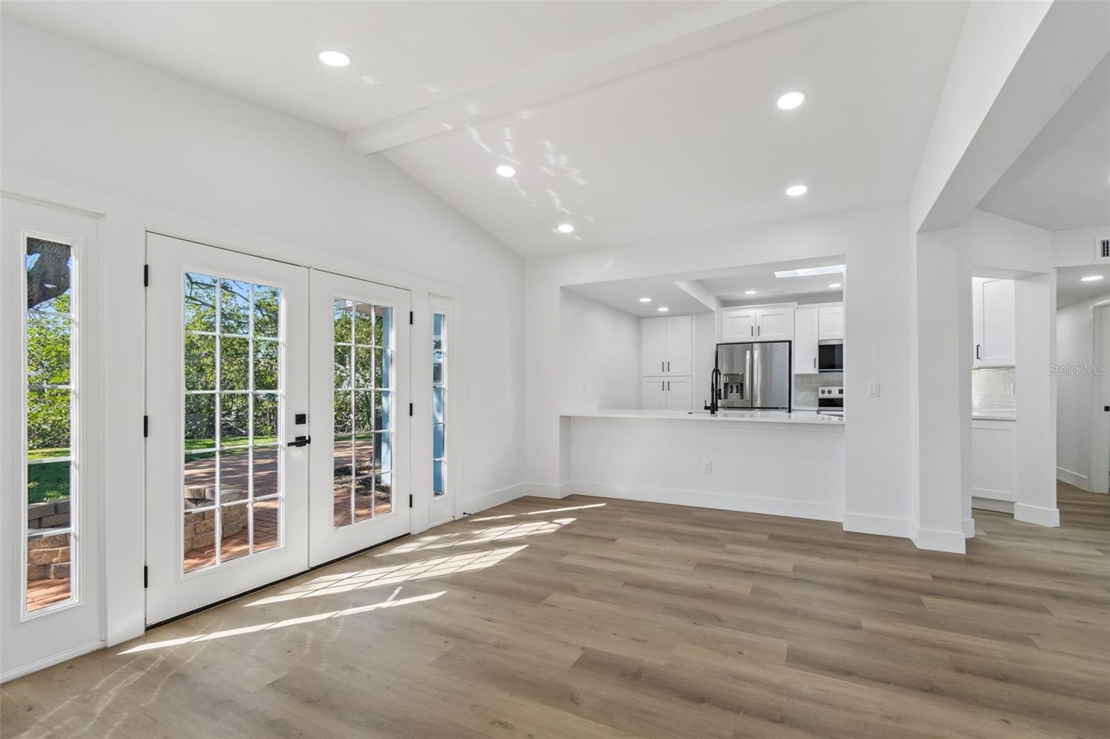 SHORE ACRES BUTTERFLY LAKE REP - Residential